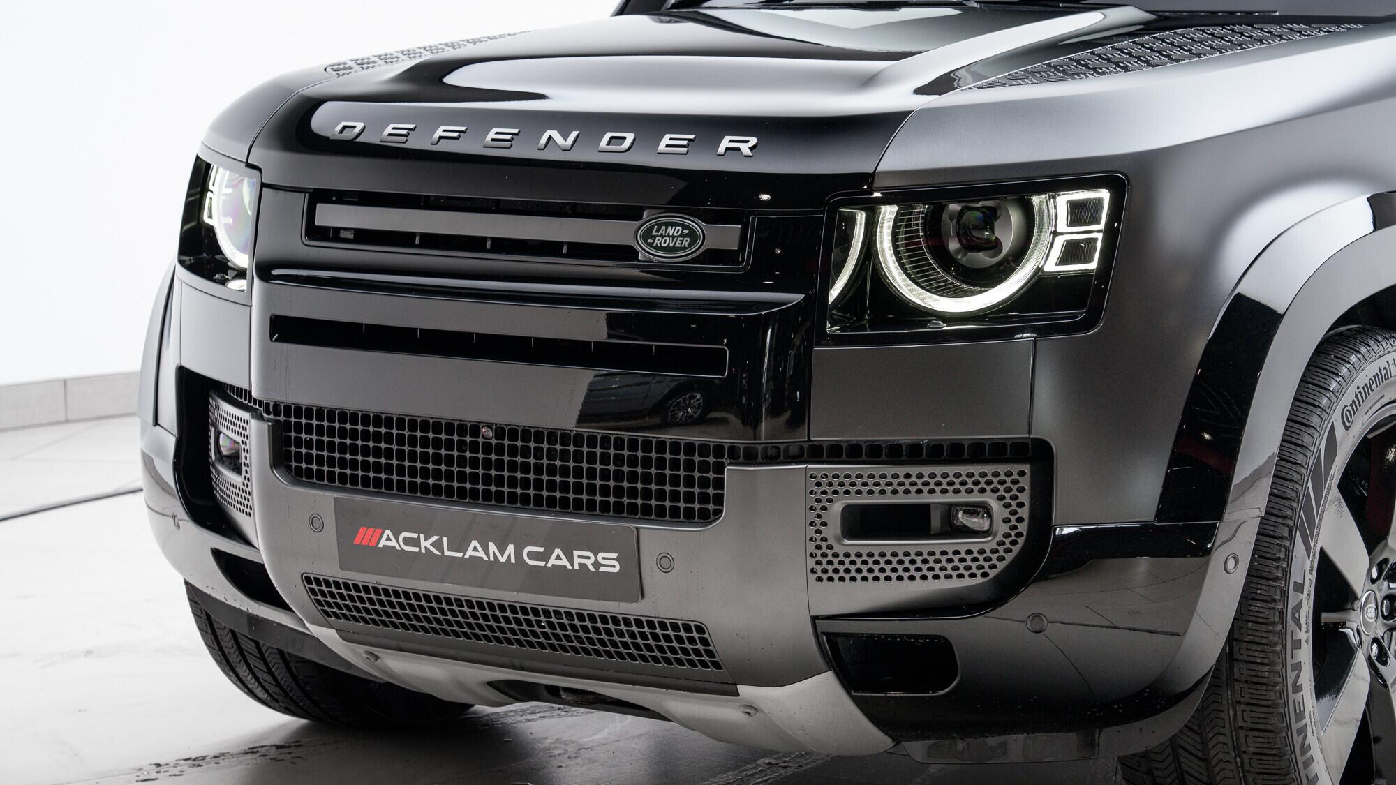 Land Rover Defender view 9