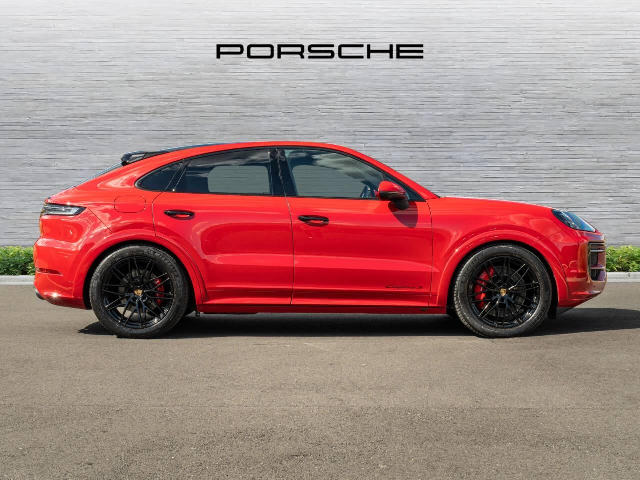 Porsche Cayenne view 2
