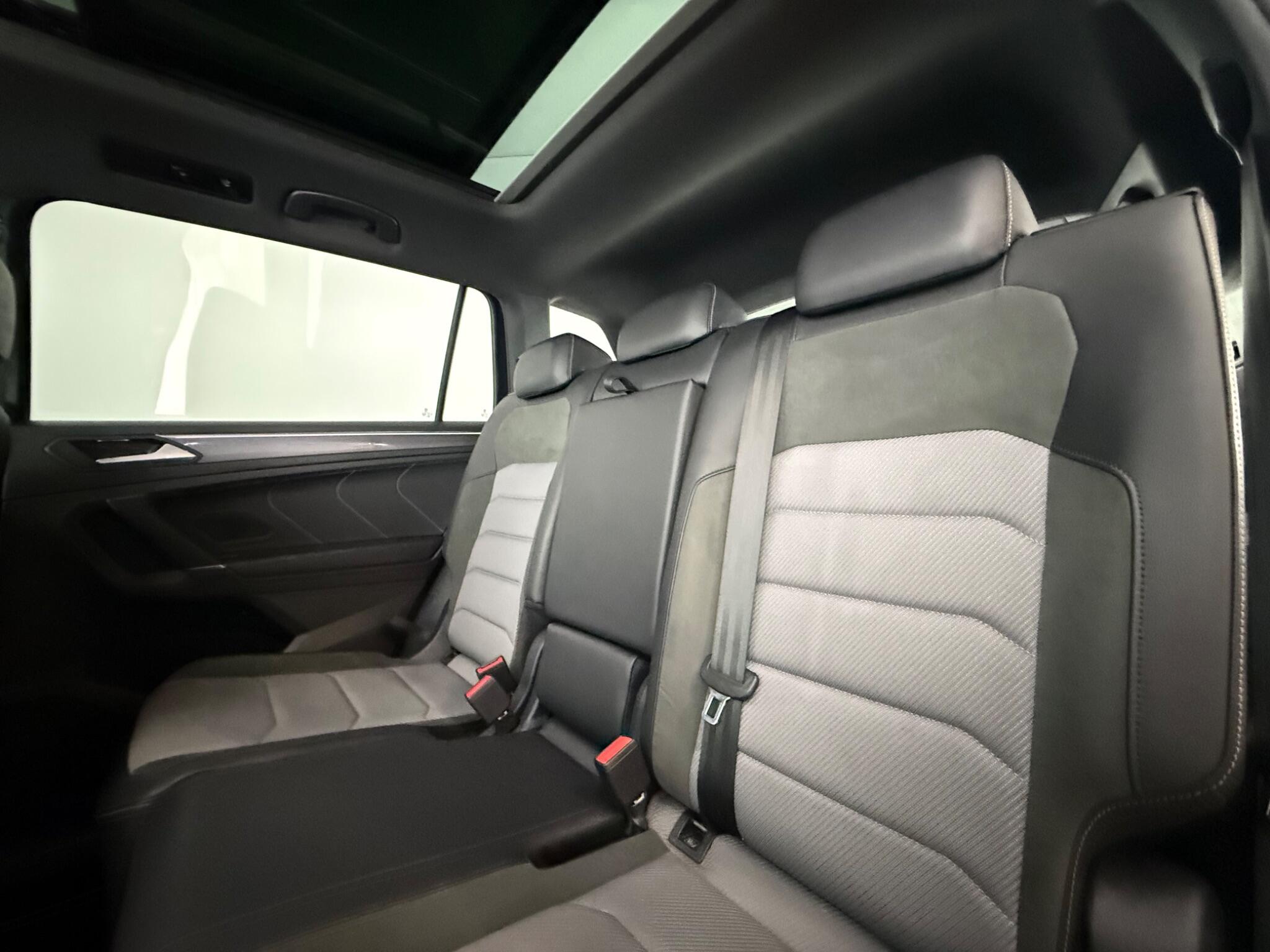 Volkswagen Tiguan Allspace view 34