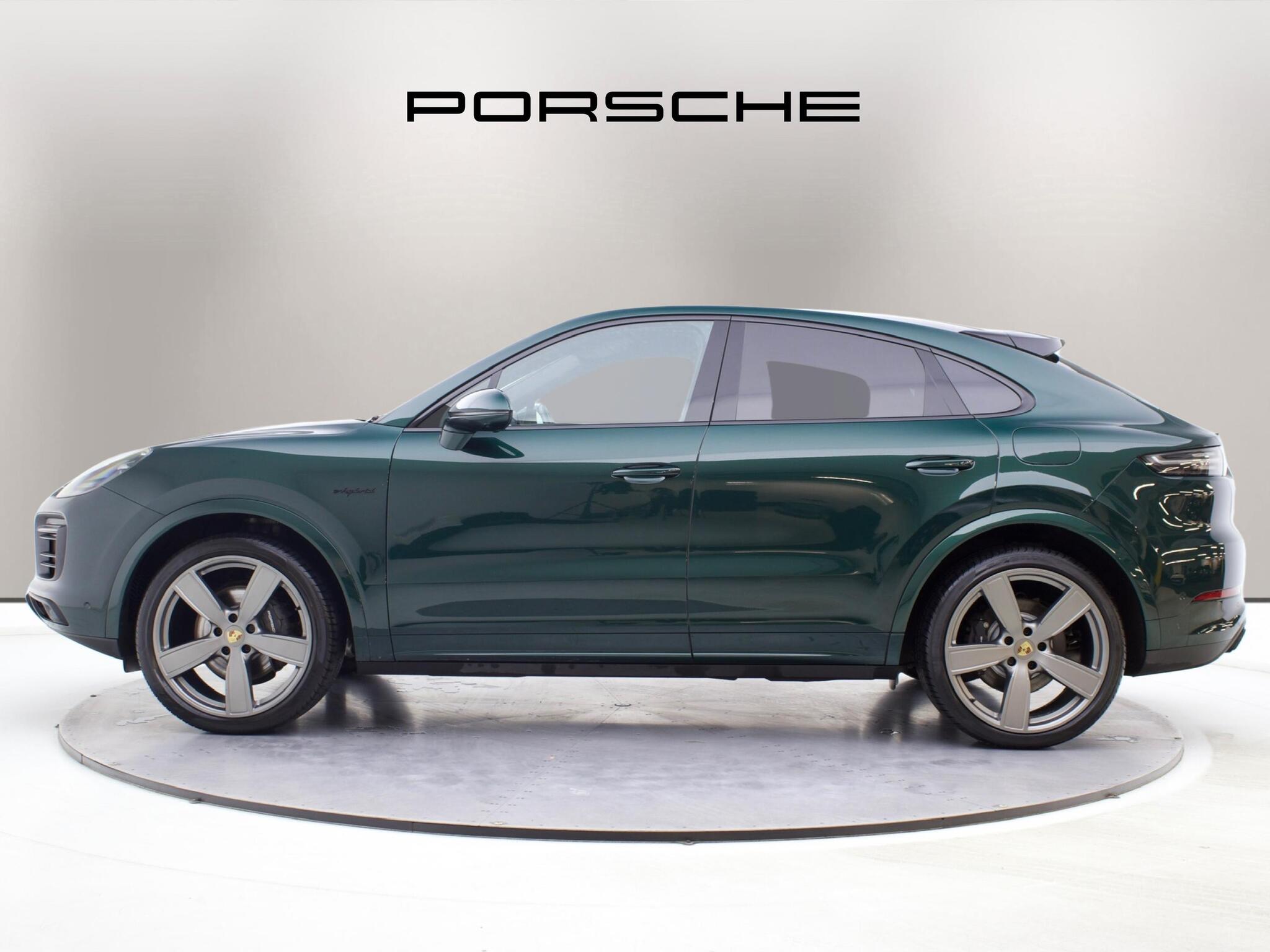 Porsche Cayenne view 4