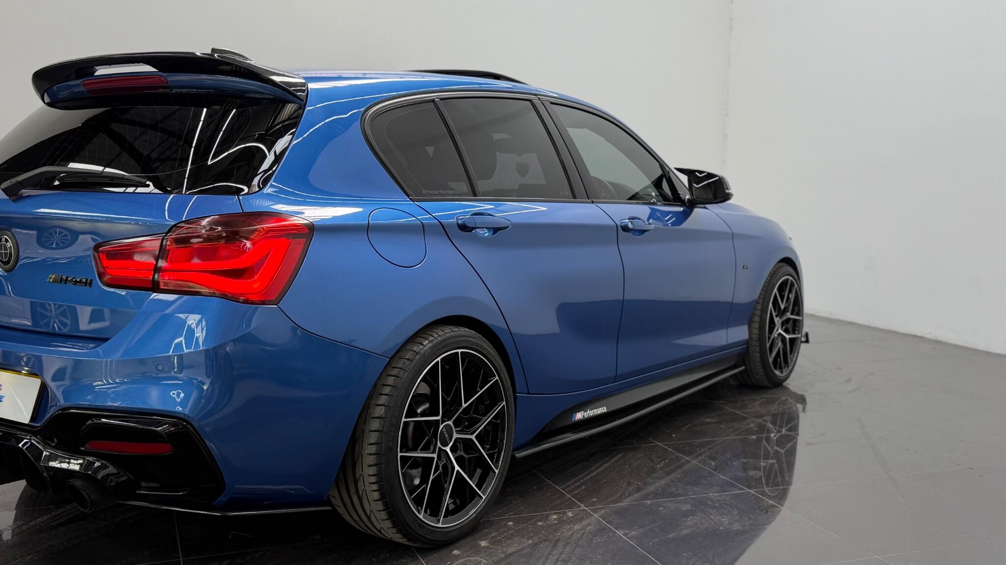 BMW 1 Series view 15