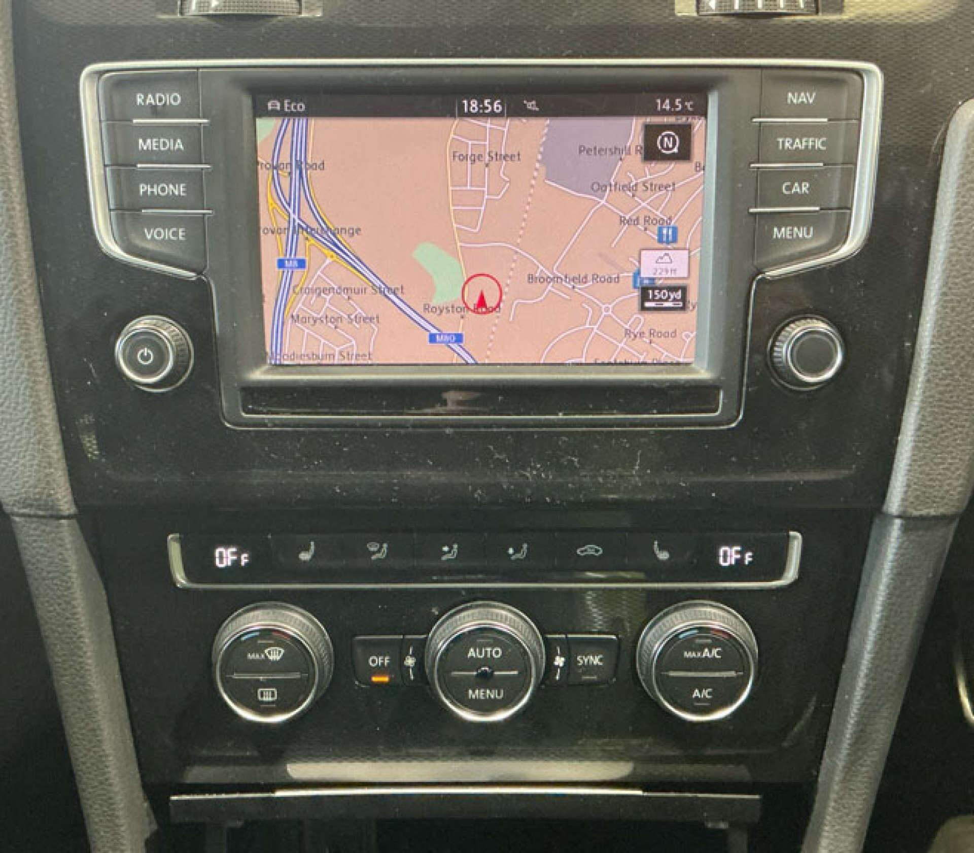 Volkswagen Golf view 2