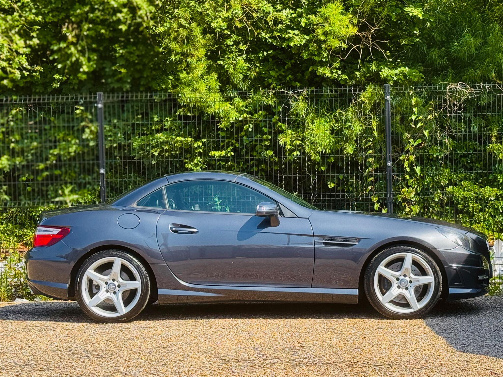 Mercedes-Benz SLK view 8