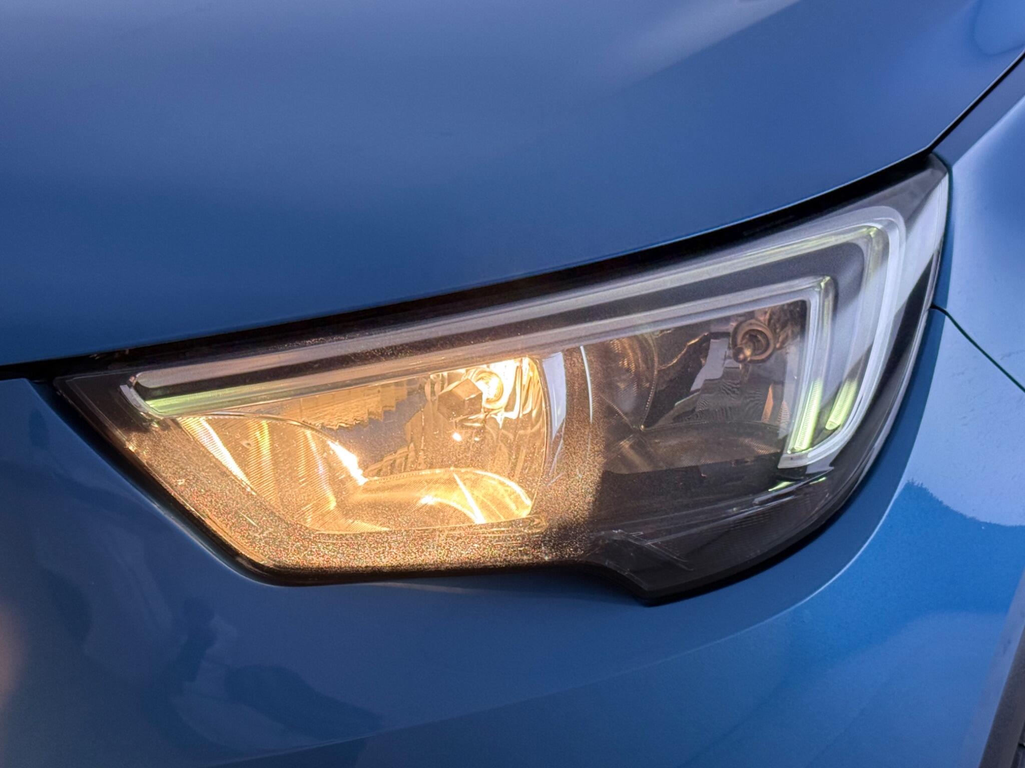 Vauxhall Crossland X view 11