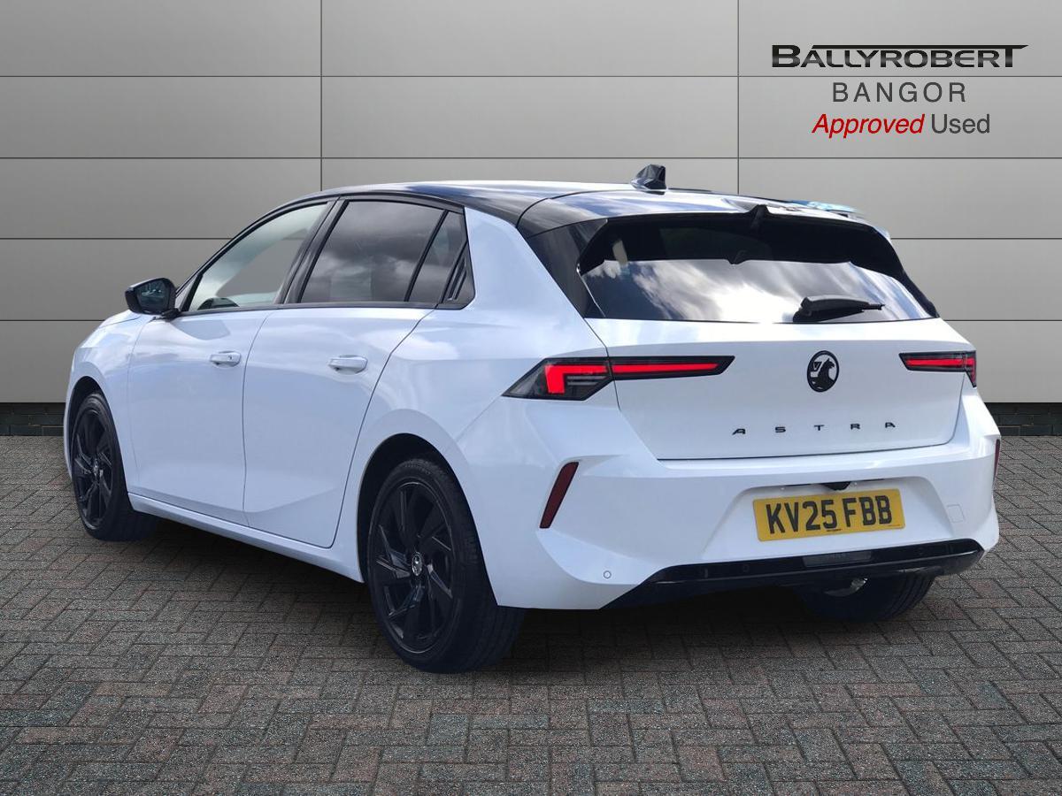 Vauxhall Astra view 2