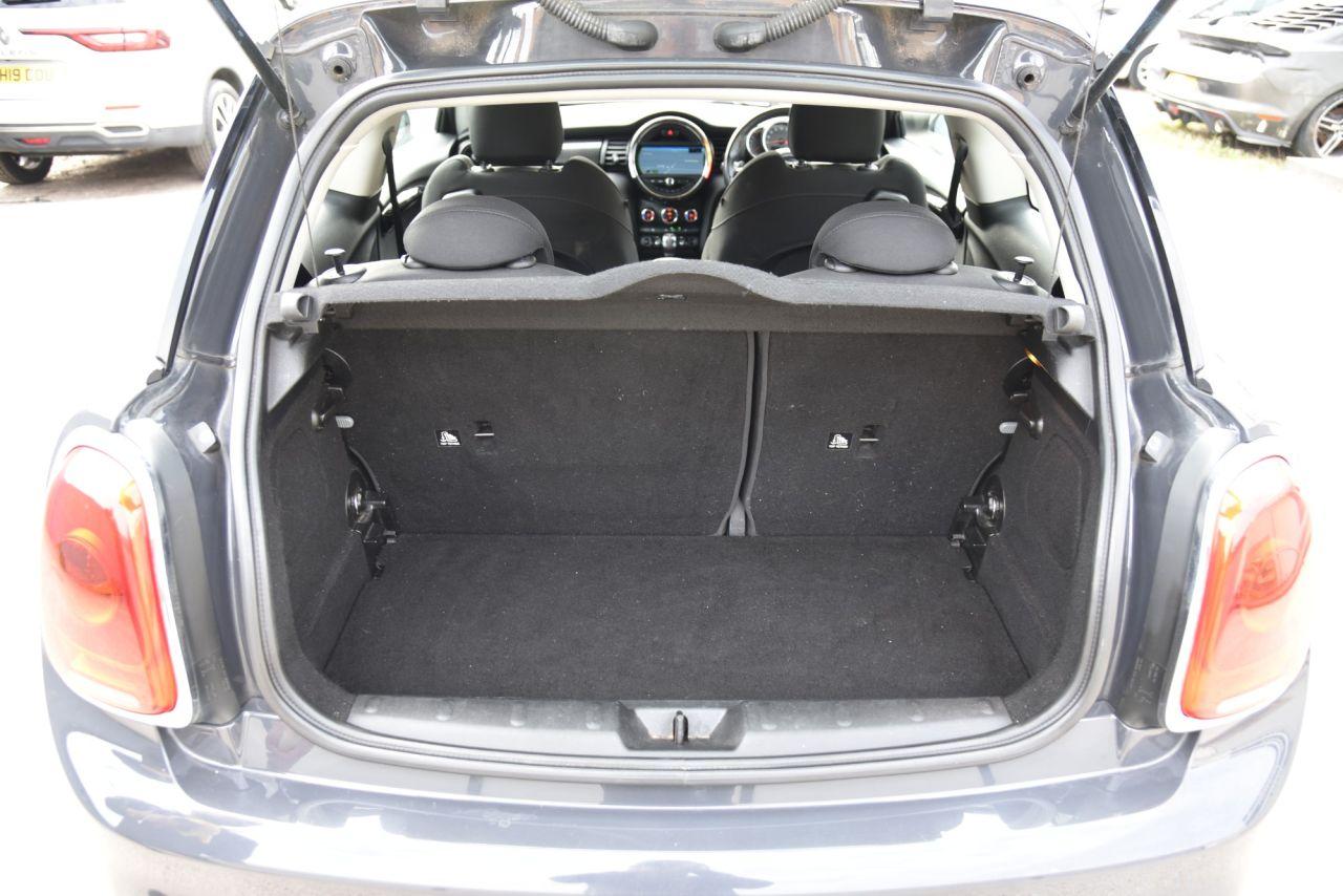 Mini Cooper view 43