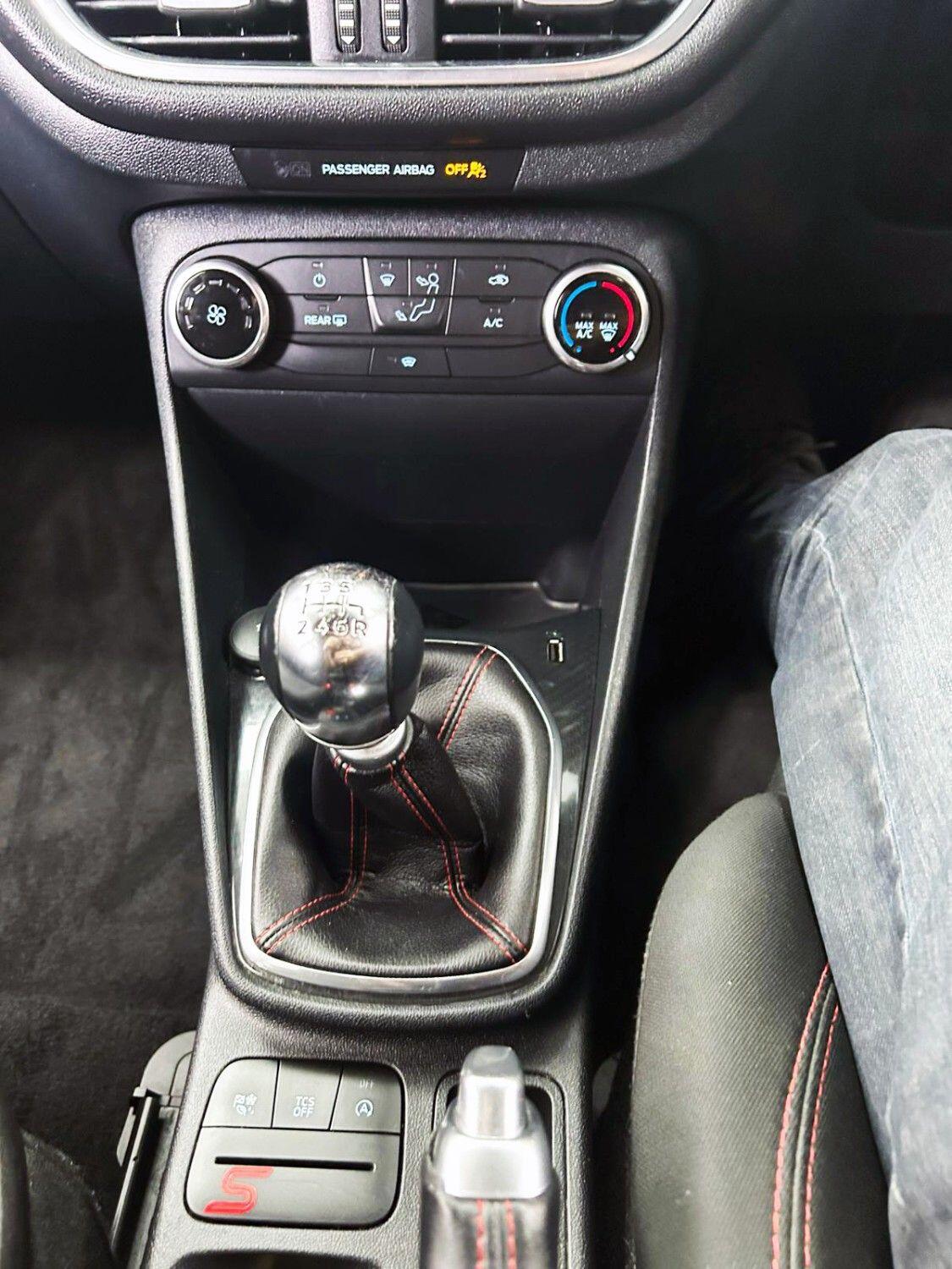 Ford Fiesta view 18