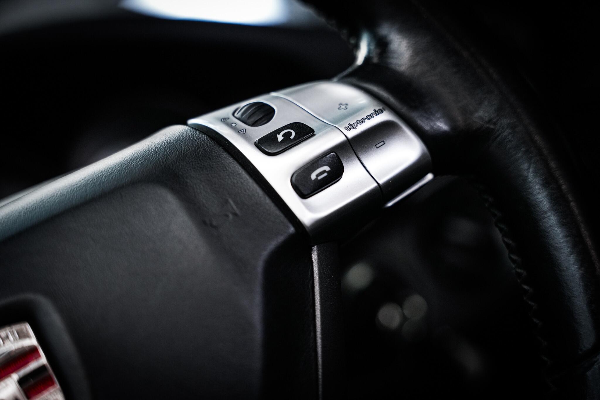 Porsche 911 view 50