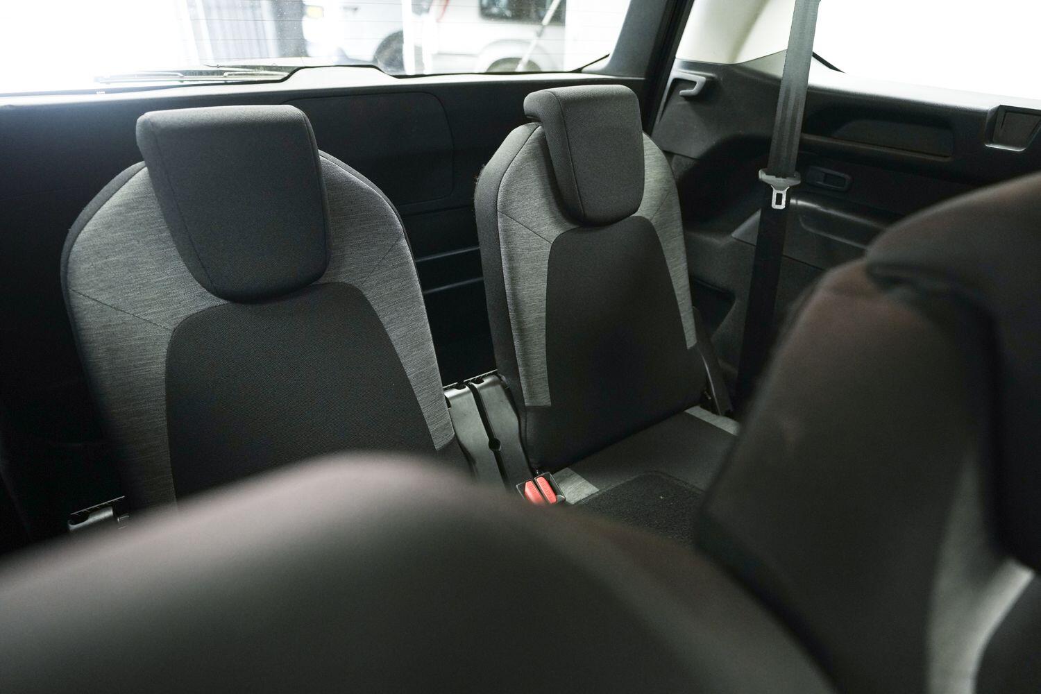 Citroen Grand C4 Spacetourer view 10