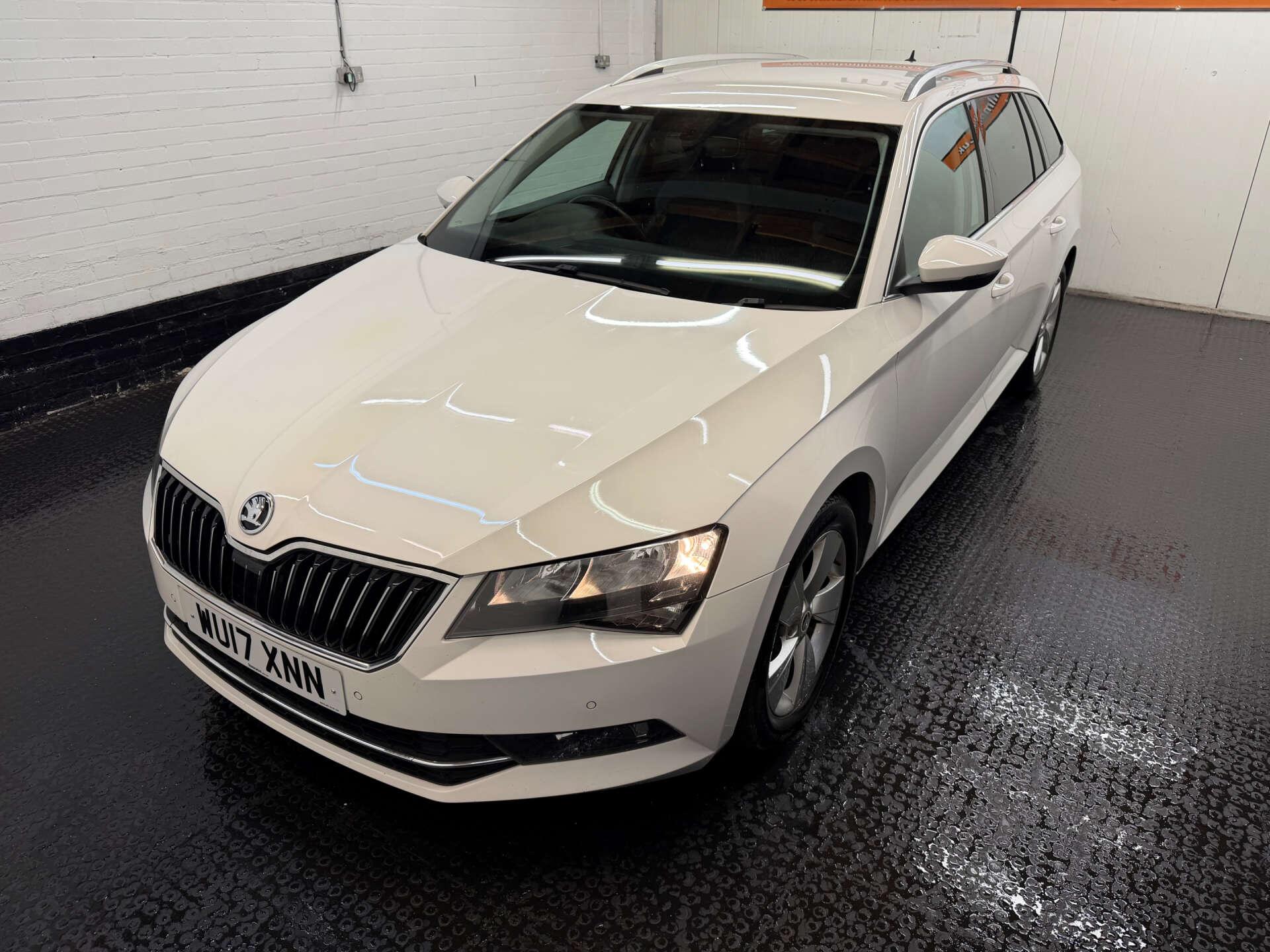 Skoda Superb view 17