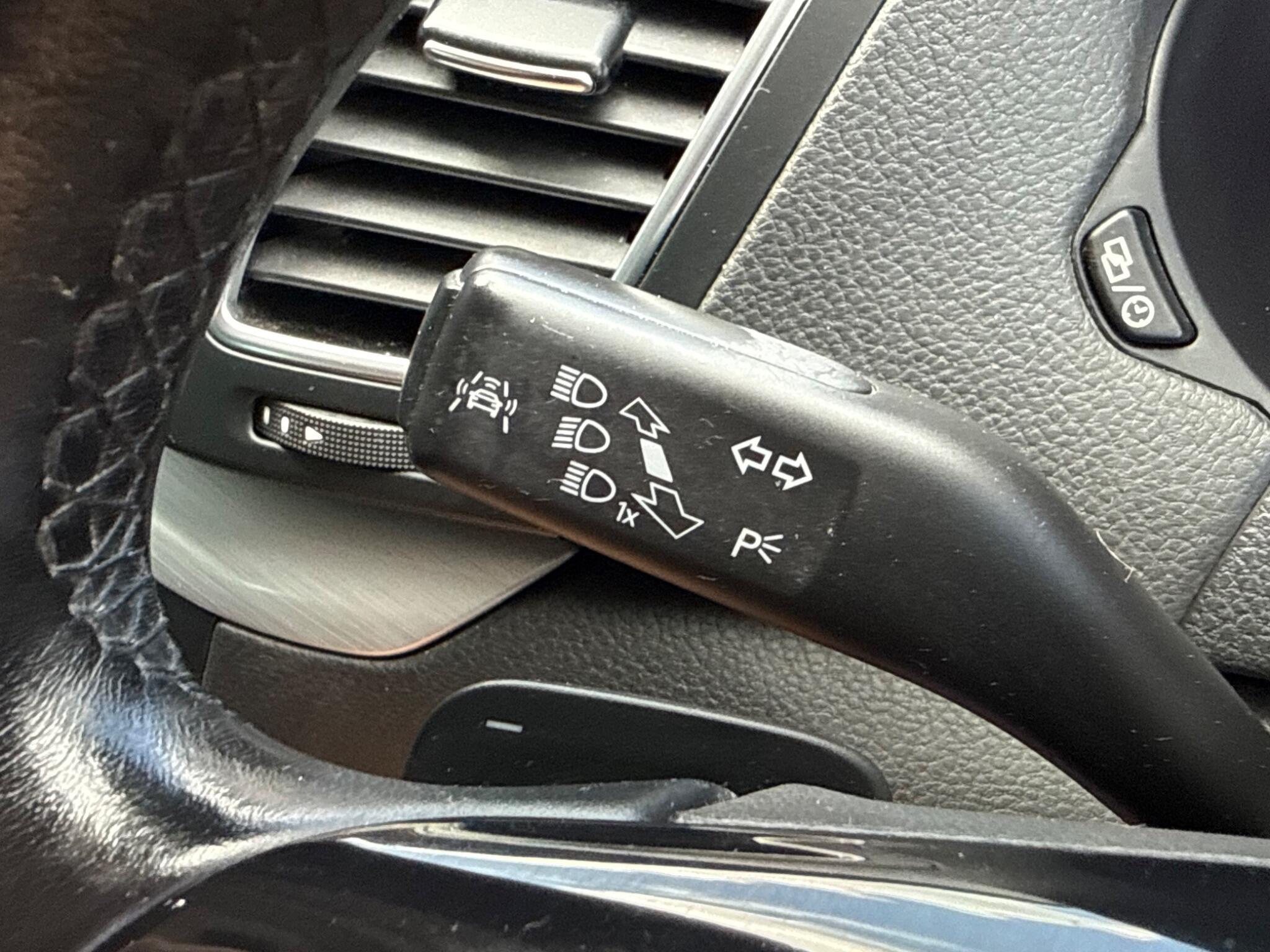 Volkswagen Sharan view 26