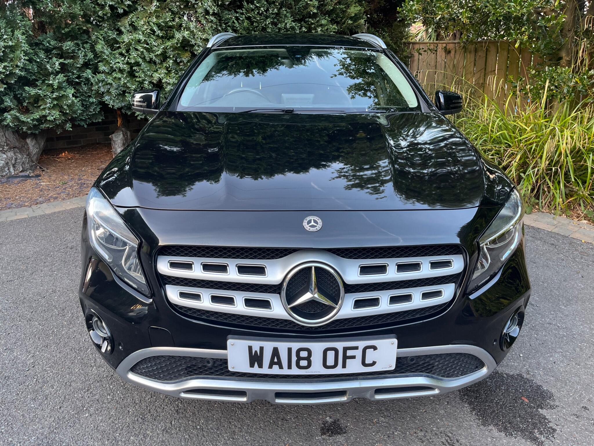 Mercedes-Benz Gla view 23