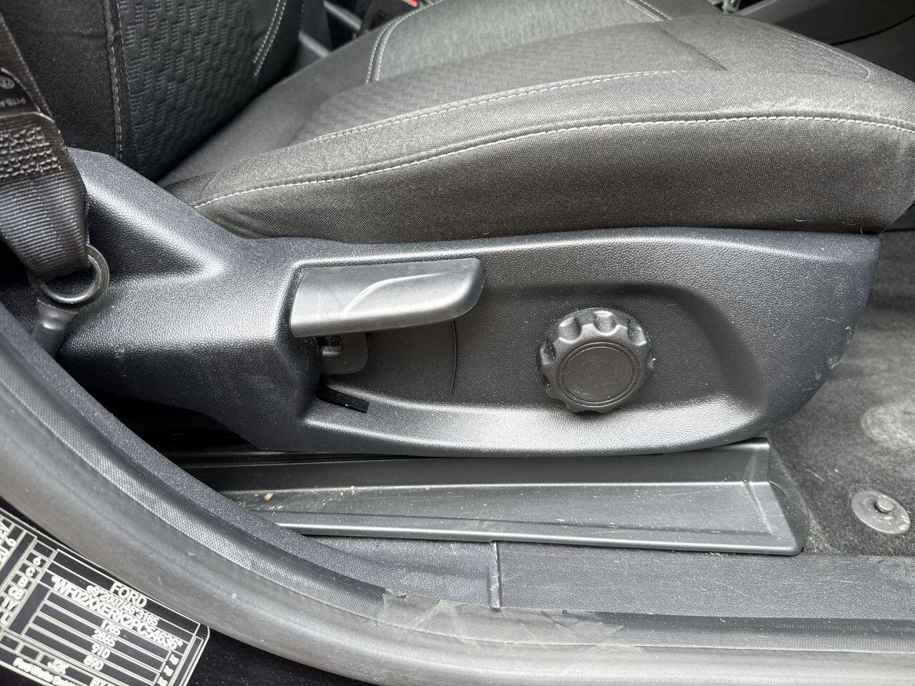 Ford Puma view 12