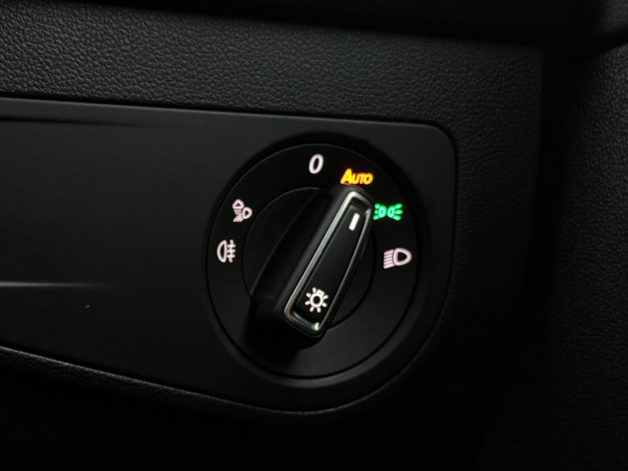 Volkswagen Tiguan view 19