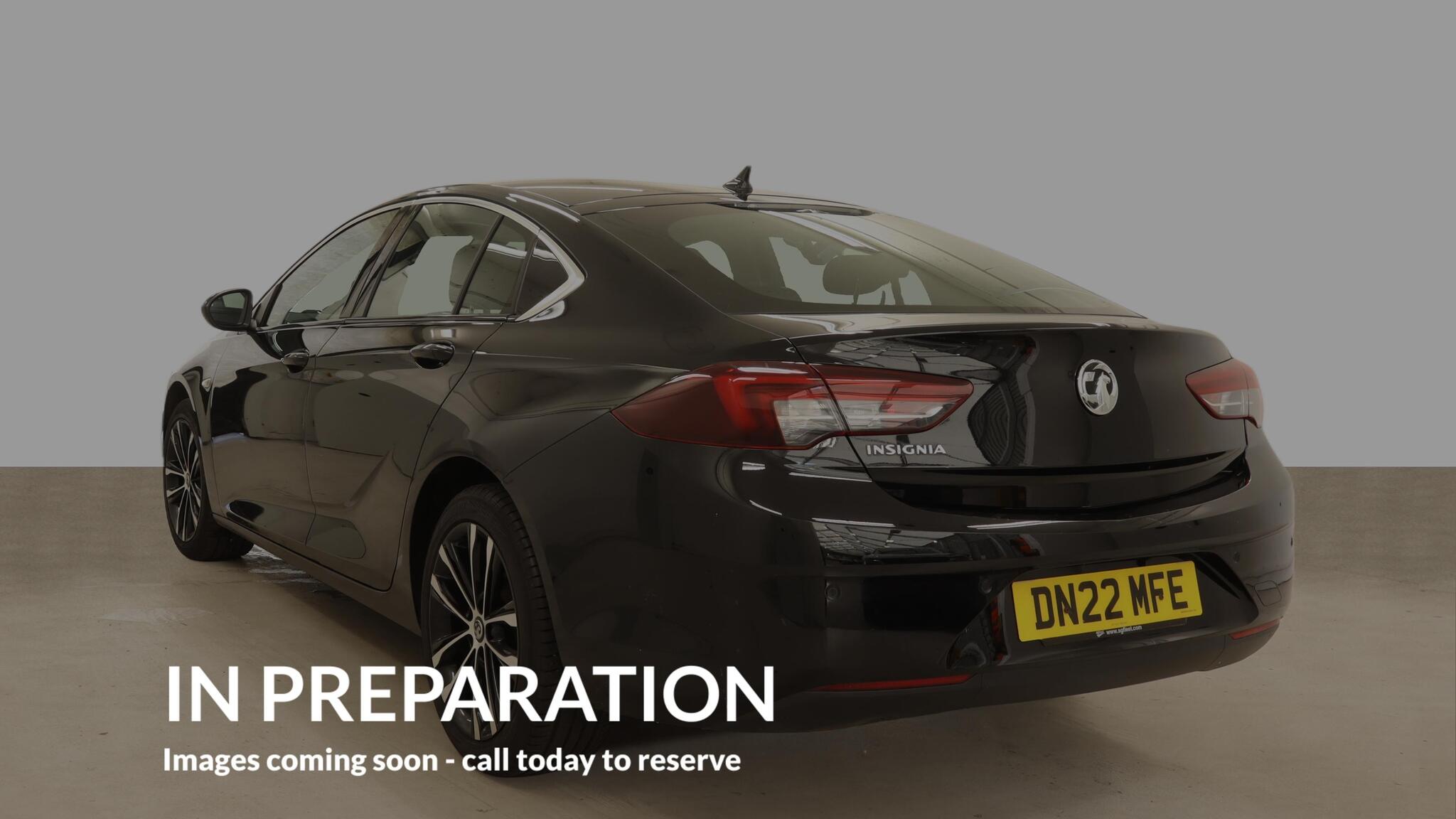Vauxhall Insignia view 3