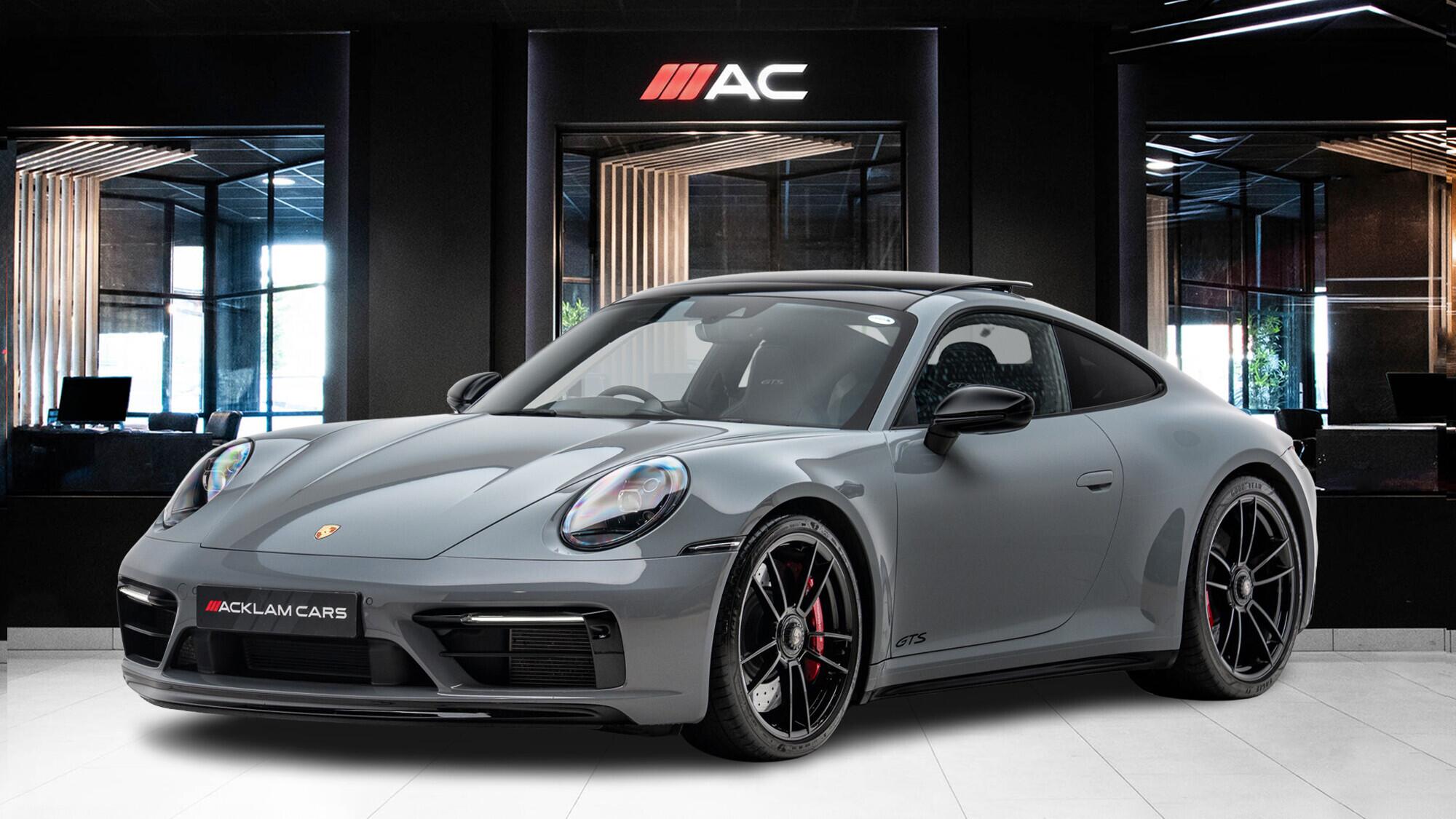 Porsche 911 main image