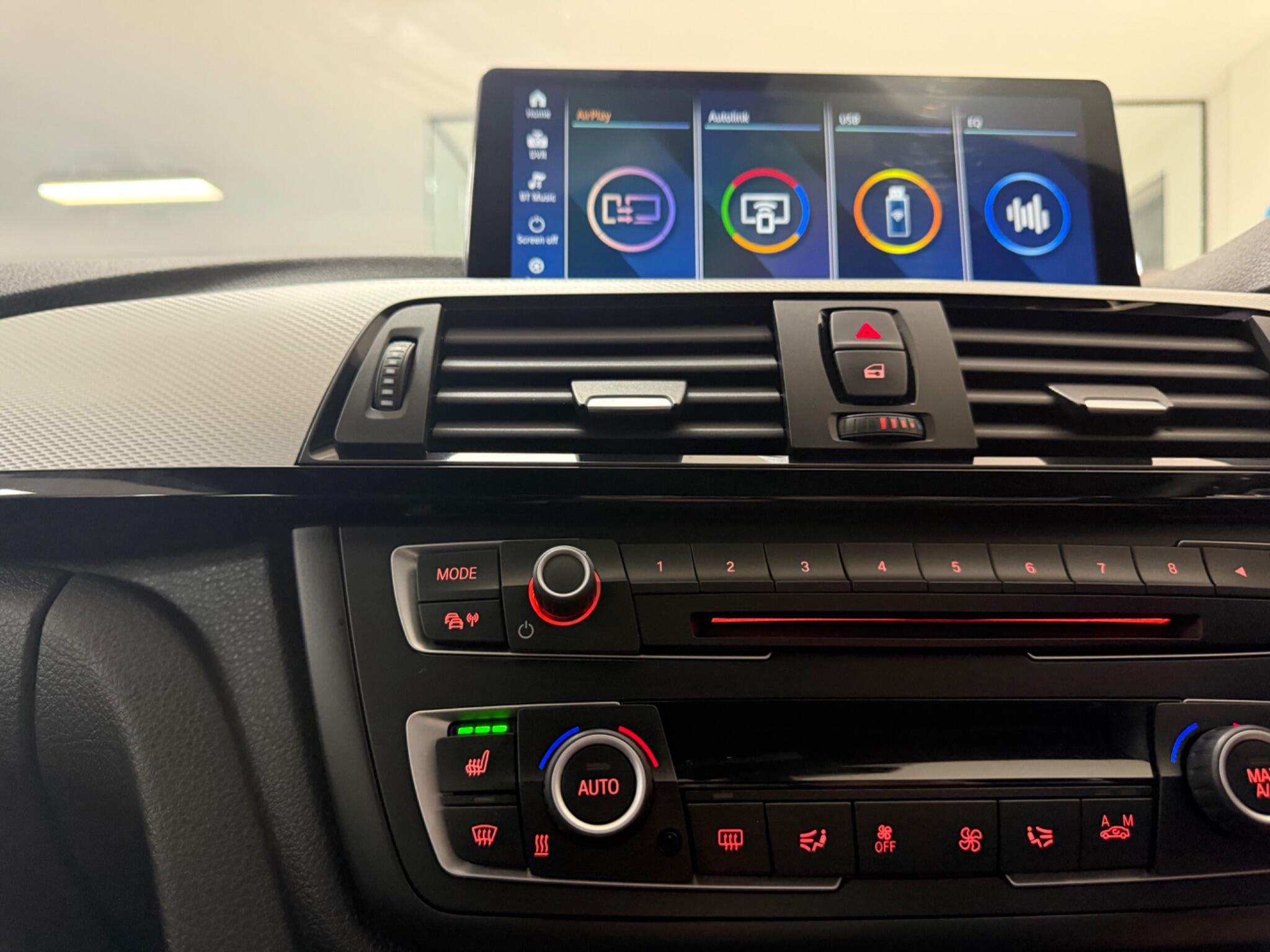 BMW 3 Series view 6