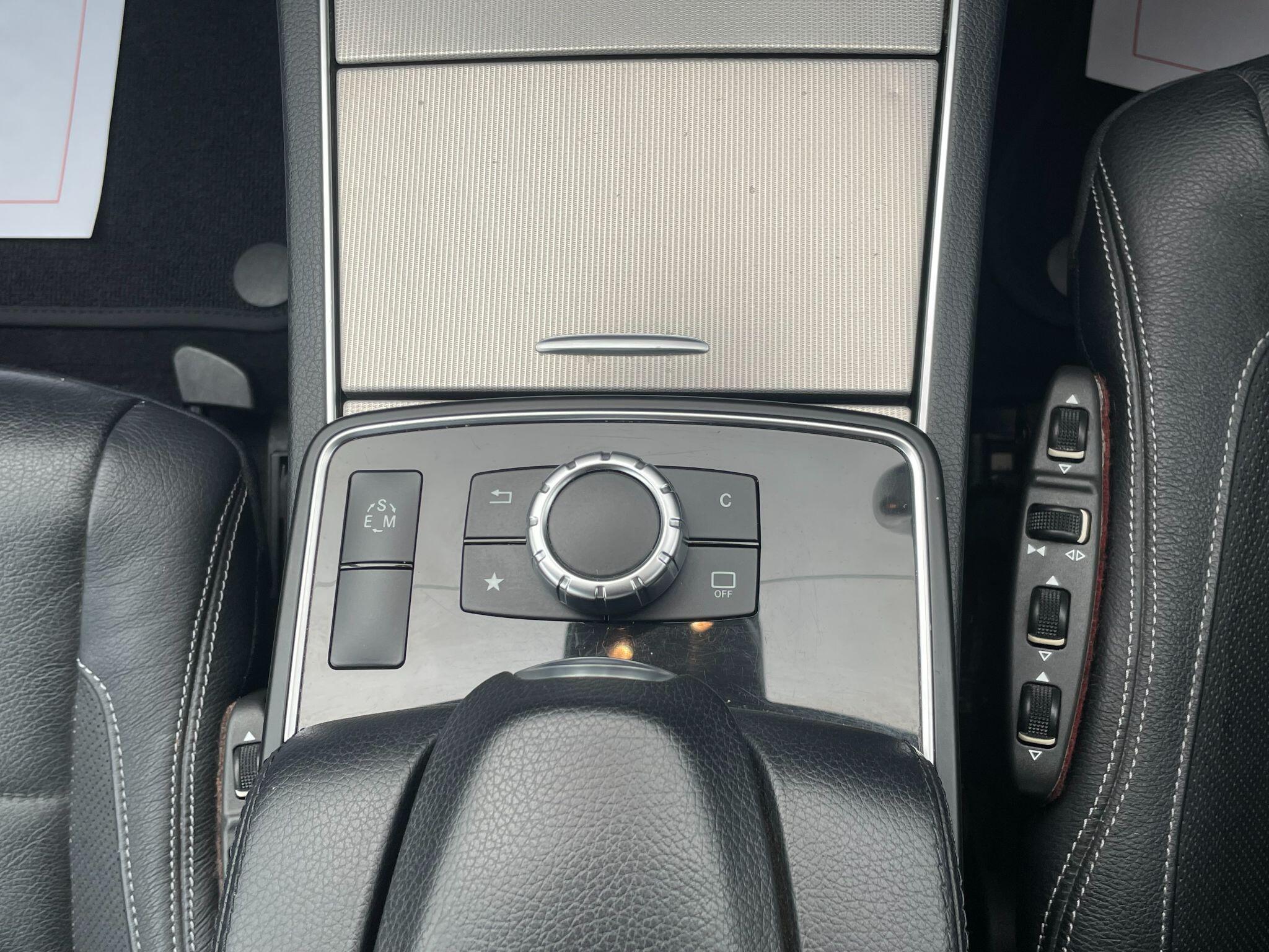 Mercedes-Benz E-Class view 31