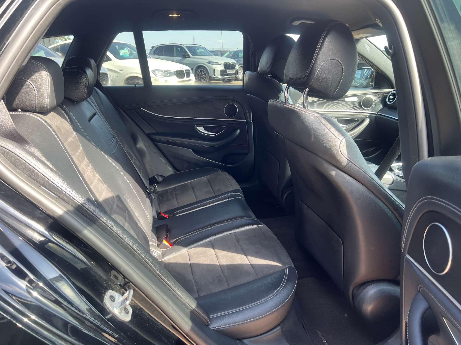 Mercedes-Benz E-Class view 39