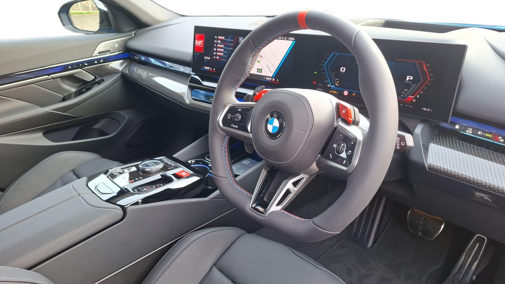 BMW M5 view 6