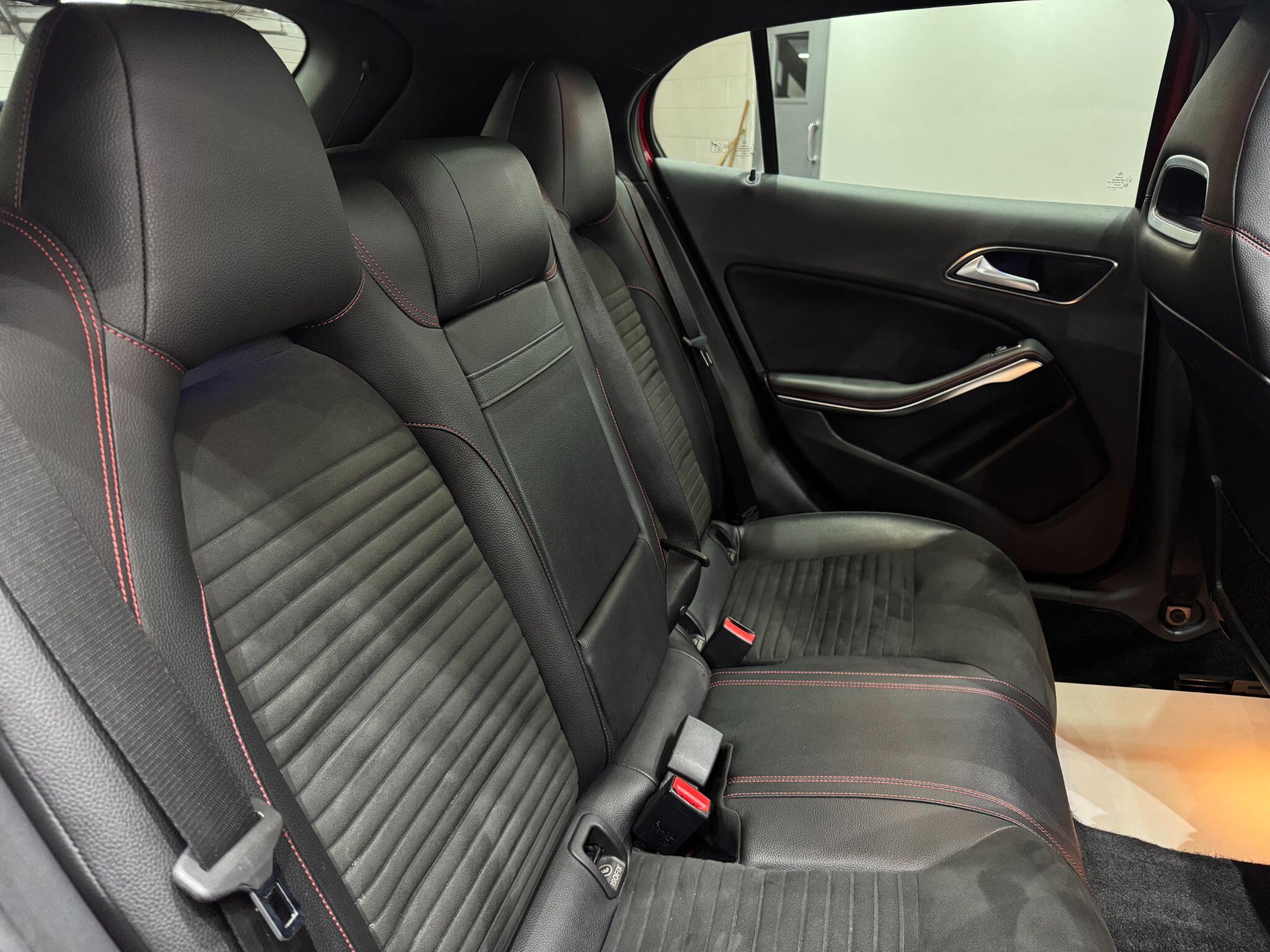 Mercedes-Benz GLA view 48