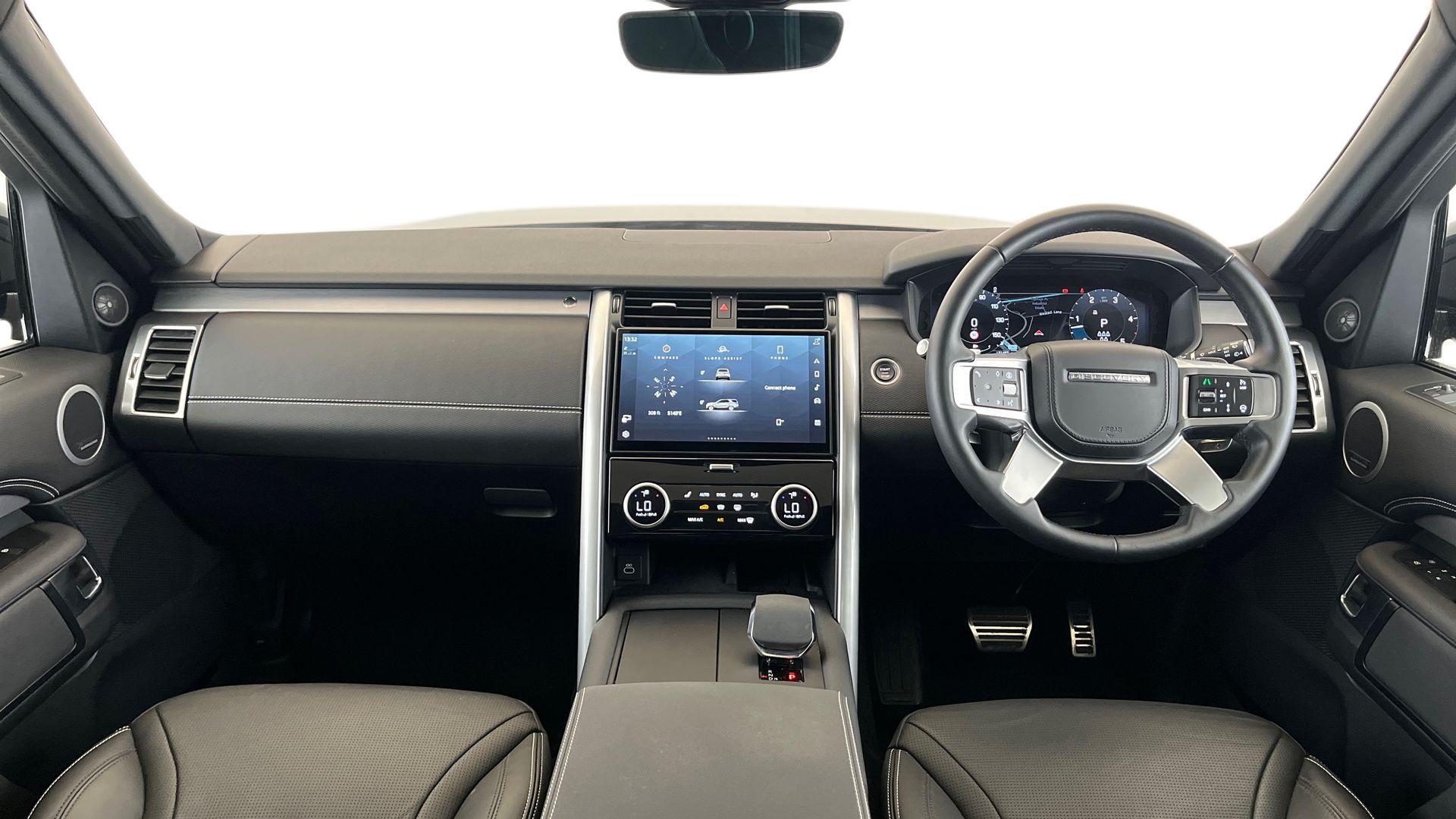 Land Rover Discovery view 9