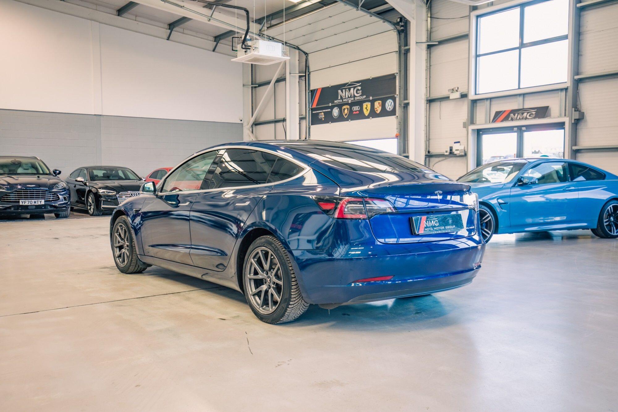 Tesla Model 3 view 24