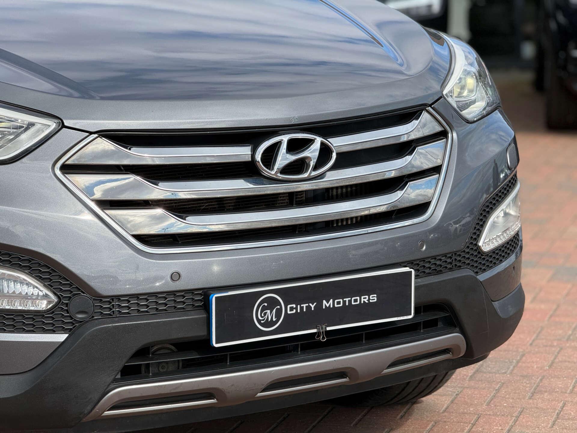 Hyundai Santa FE view 14