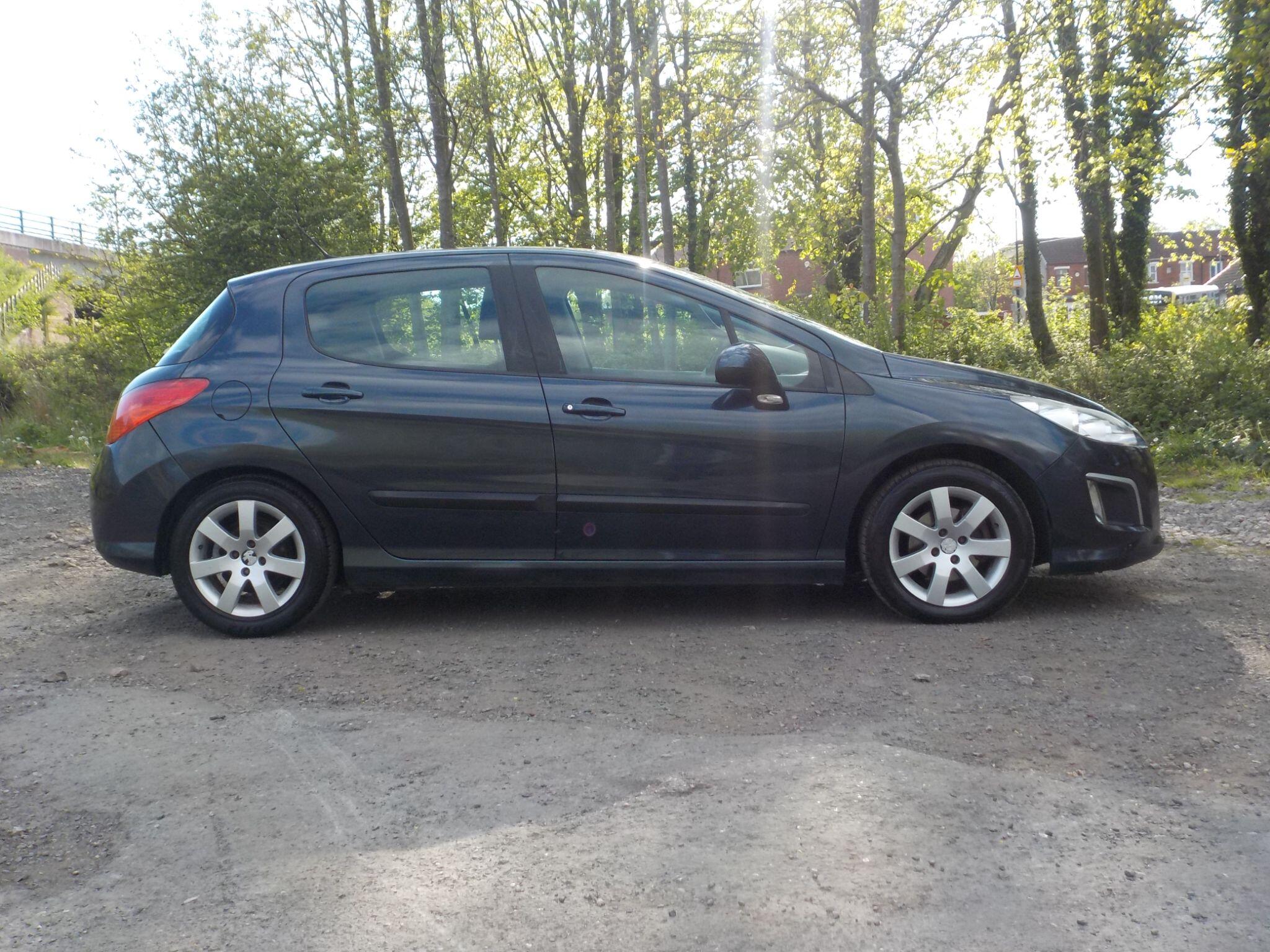 Peugeot 308 1.6 e-HDi SR Euro 5 (s/s) 5dr