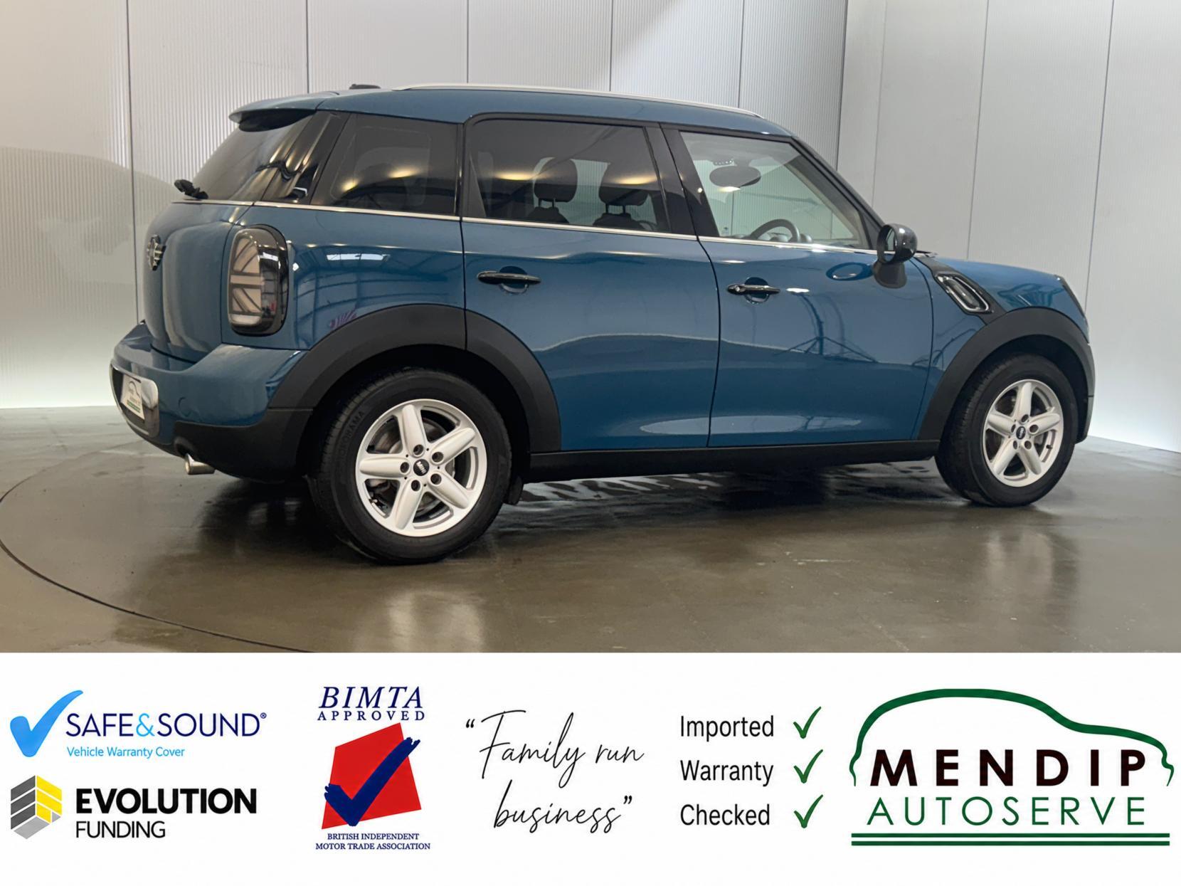 Mini Countryman view 24