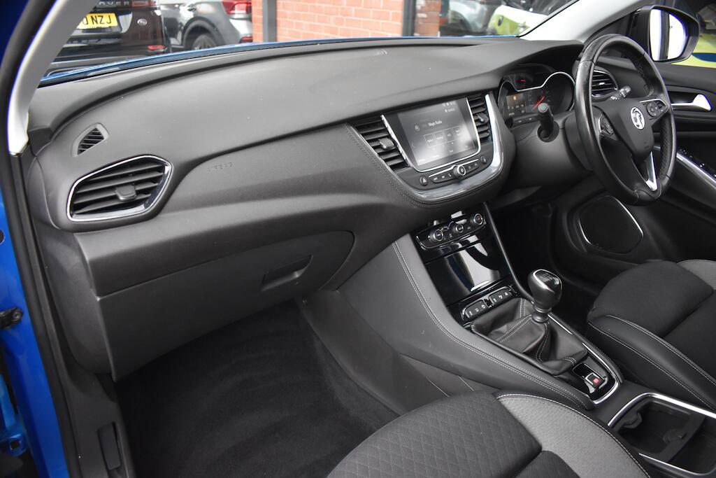 Vauxhall Grandland X view 37