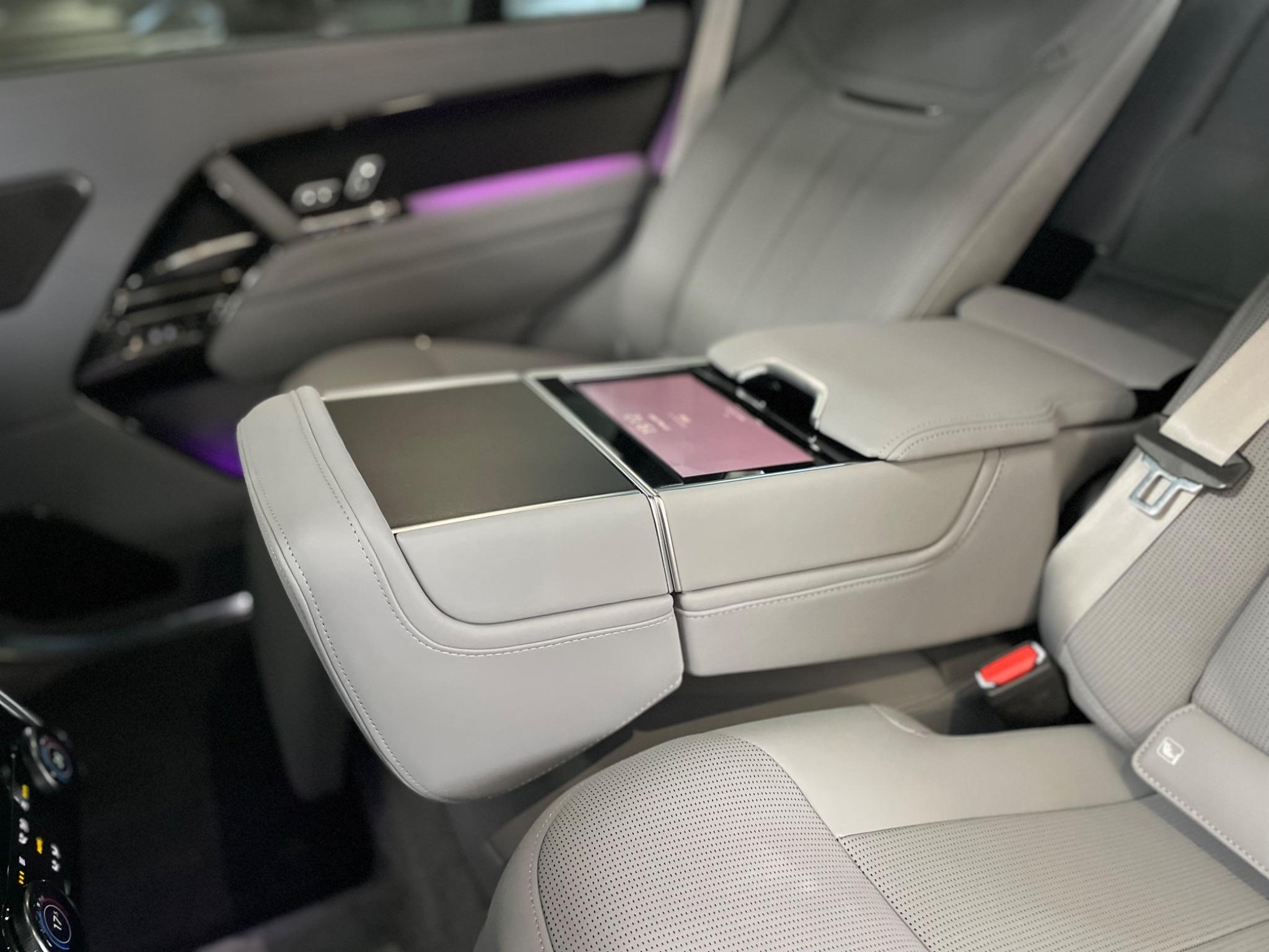 Land Rover Range Rover view 62