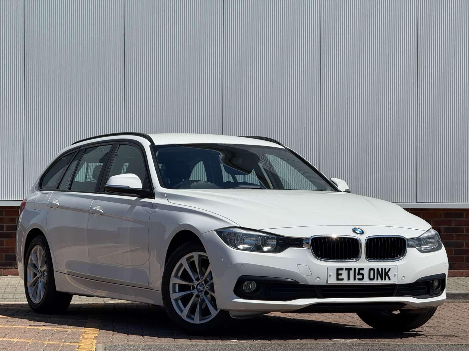 BMW 3 Series view 6