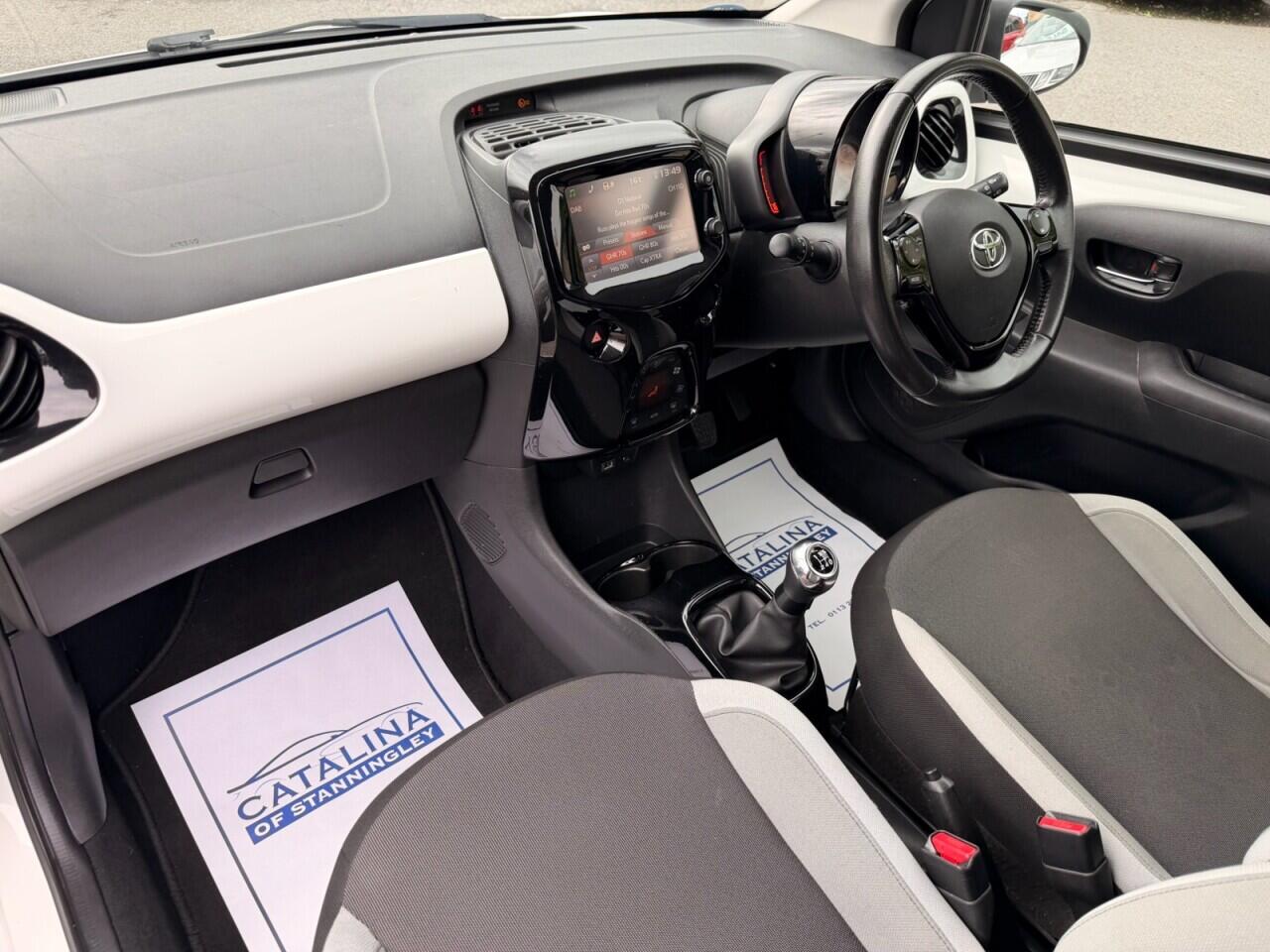 Toyota Aygo view 11