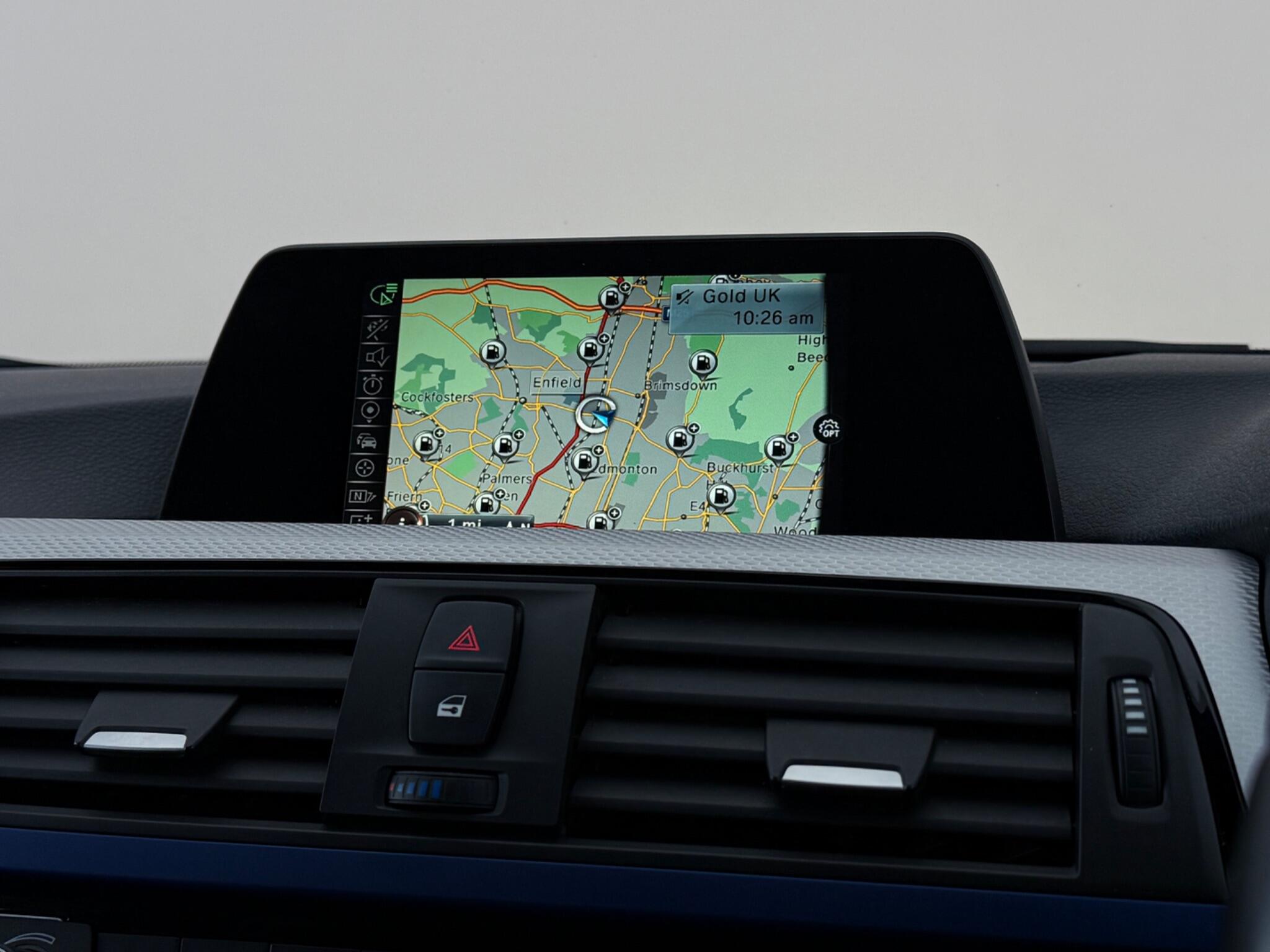 BMW 3 Series view 22