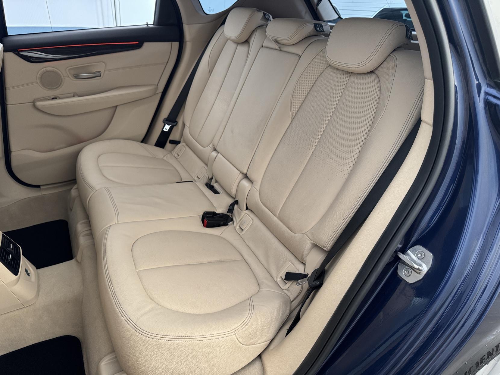 BMW 2 Series Active Tourer view 53