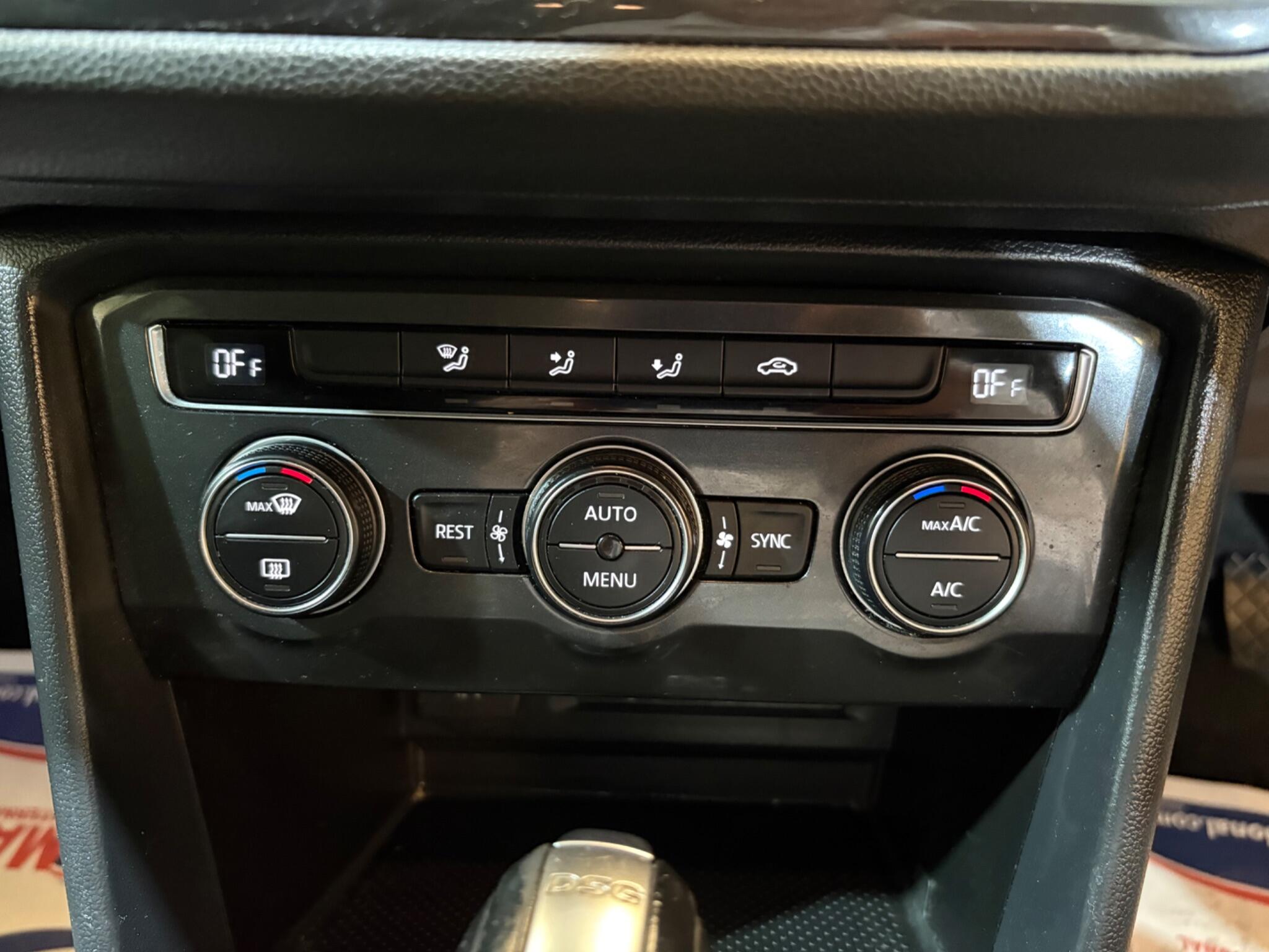 Volkswagen Tiguan view 20
