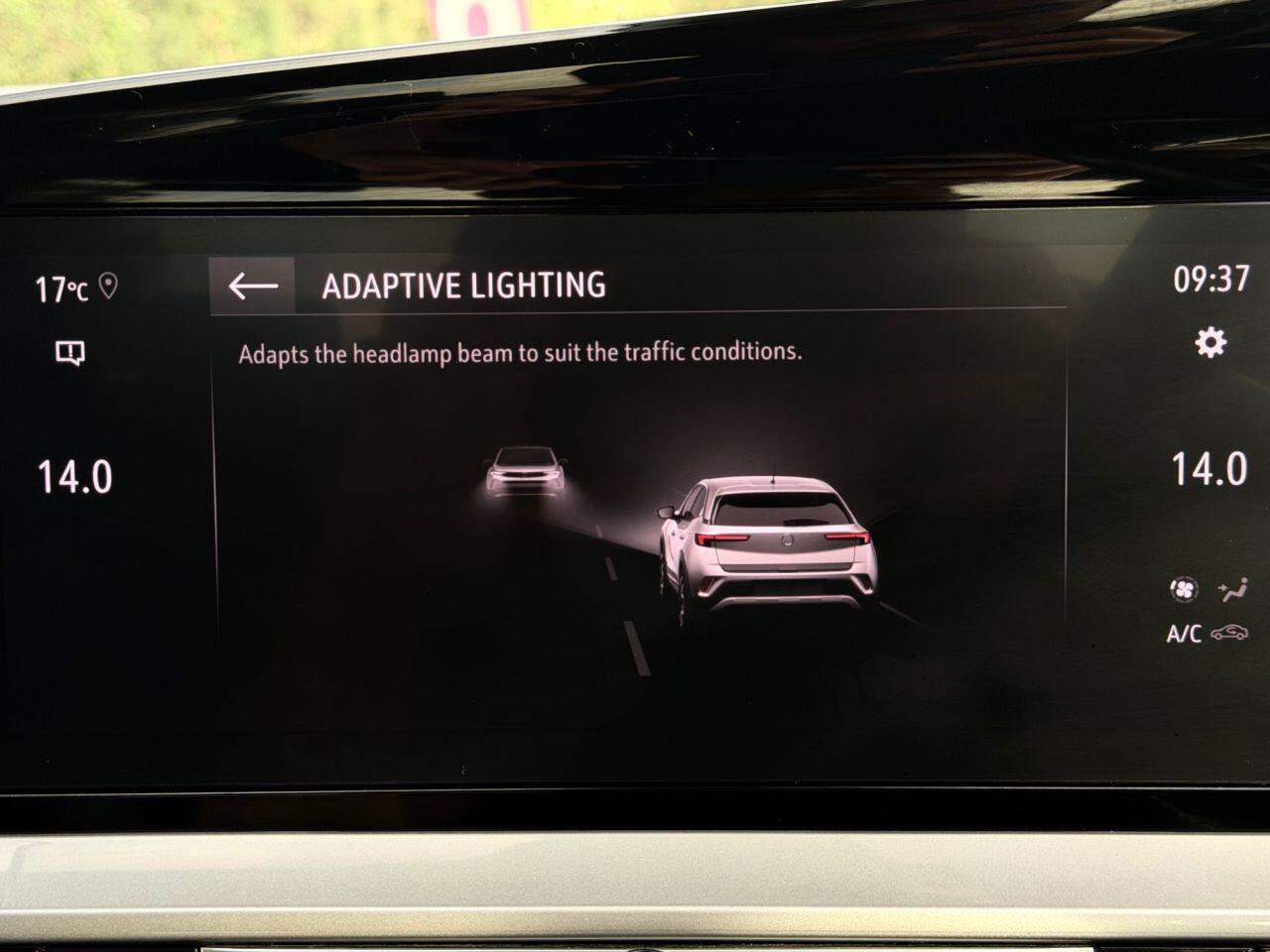 Vauxhall Mokka Electric view 59