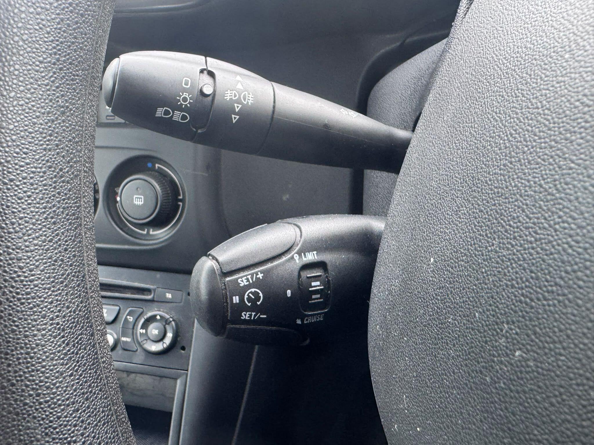 Citroen C3 Picasso view 23