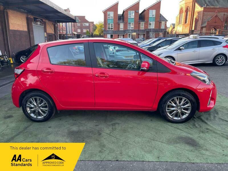 2017 Toyota Yaris 1.5 VVT-i Icon Euro 6 5dr • 37,180 miles image 8