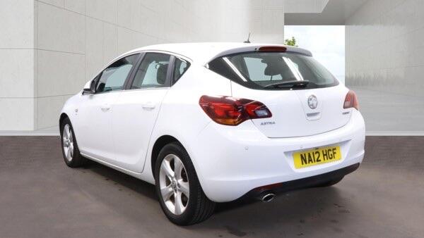 Vauxhall Astra view 3