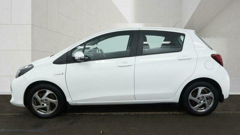Toyota Yaris view 6