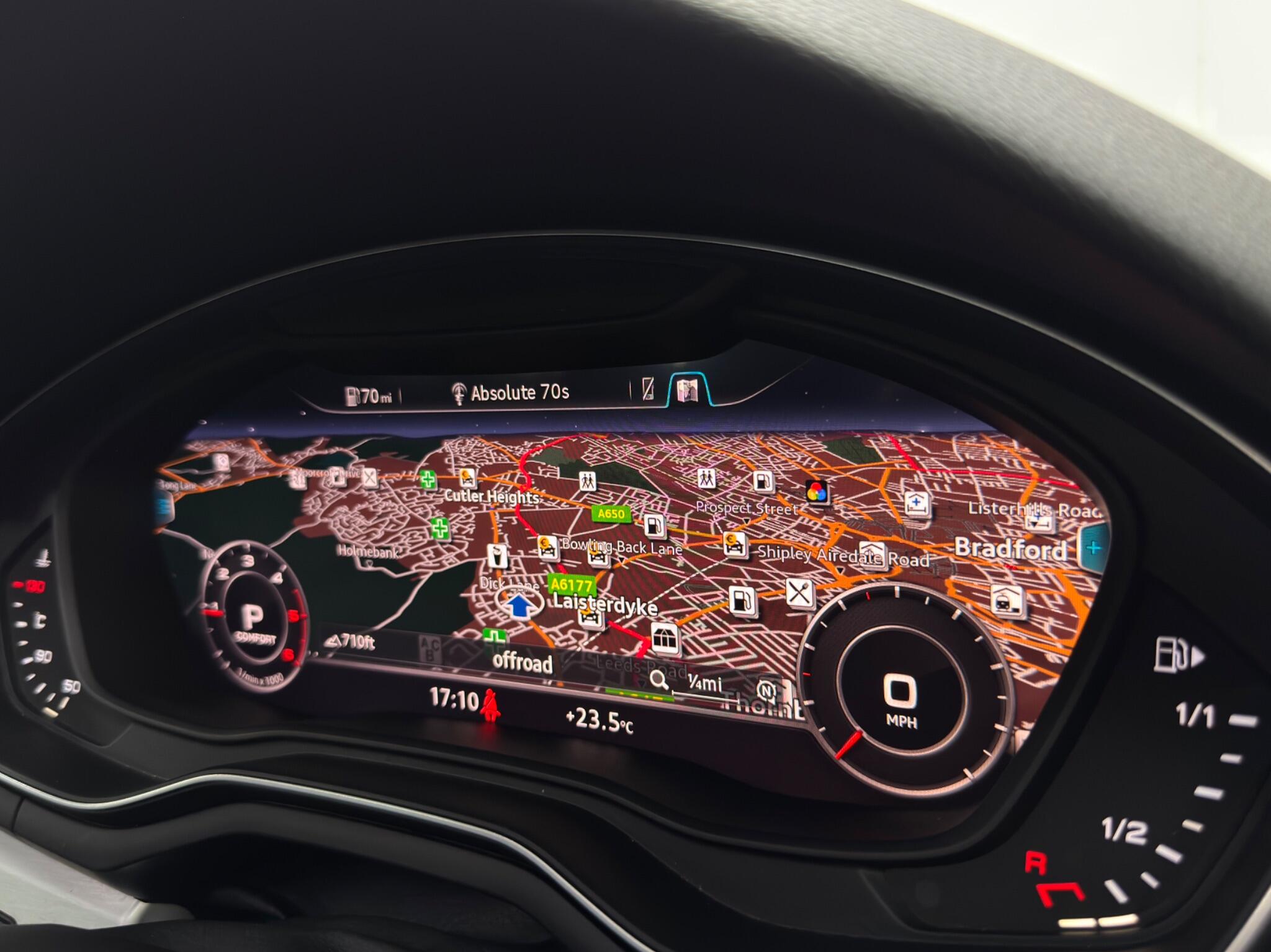 Audi A4 view 10