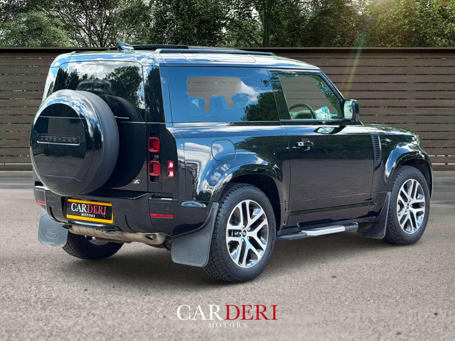 Land Rover Defender view 19