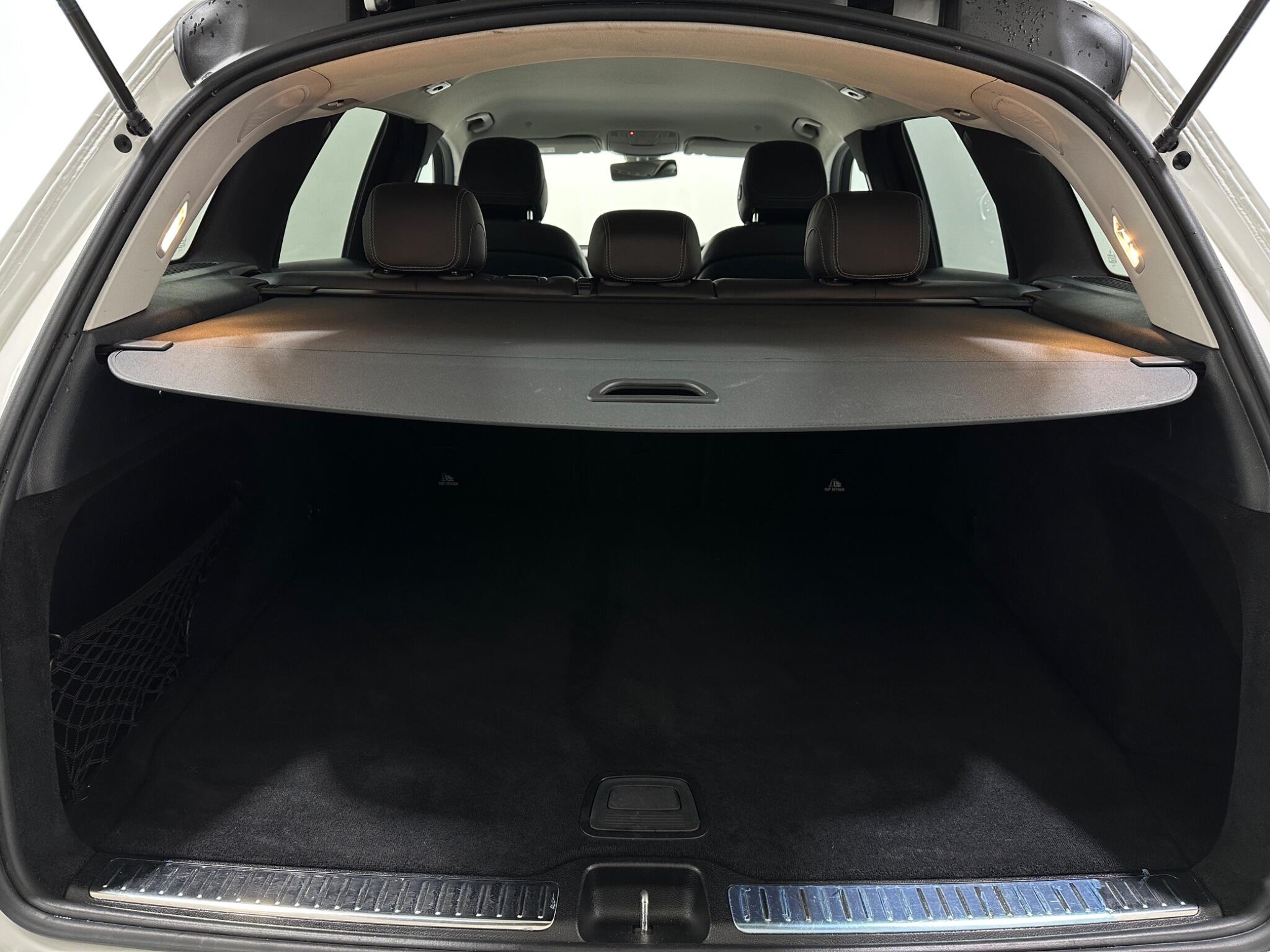 Mercedes-Benz GLC view 47