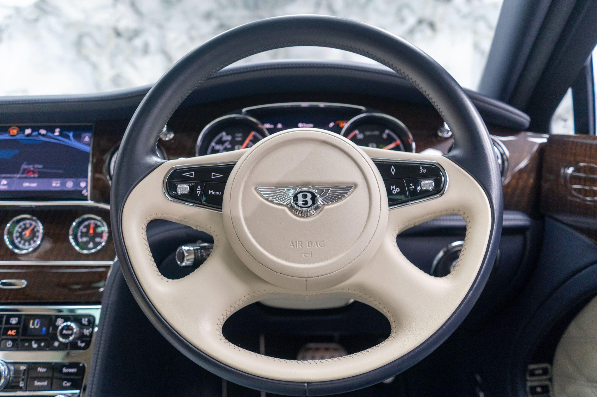 Bentley Mulsanne view 61