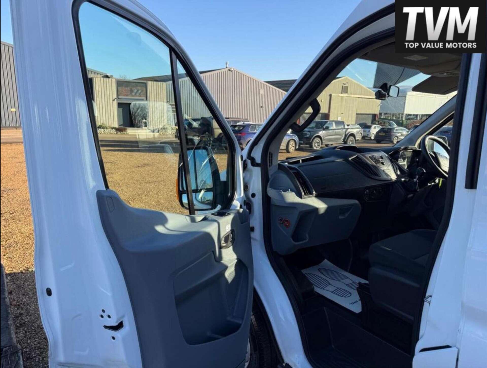Ford Transit view 21