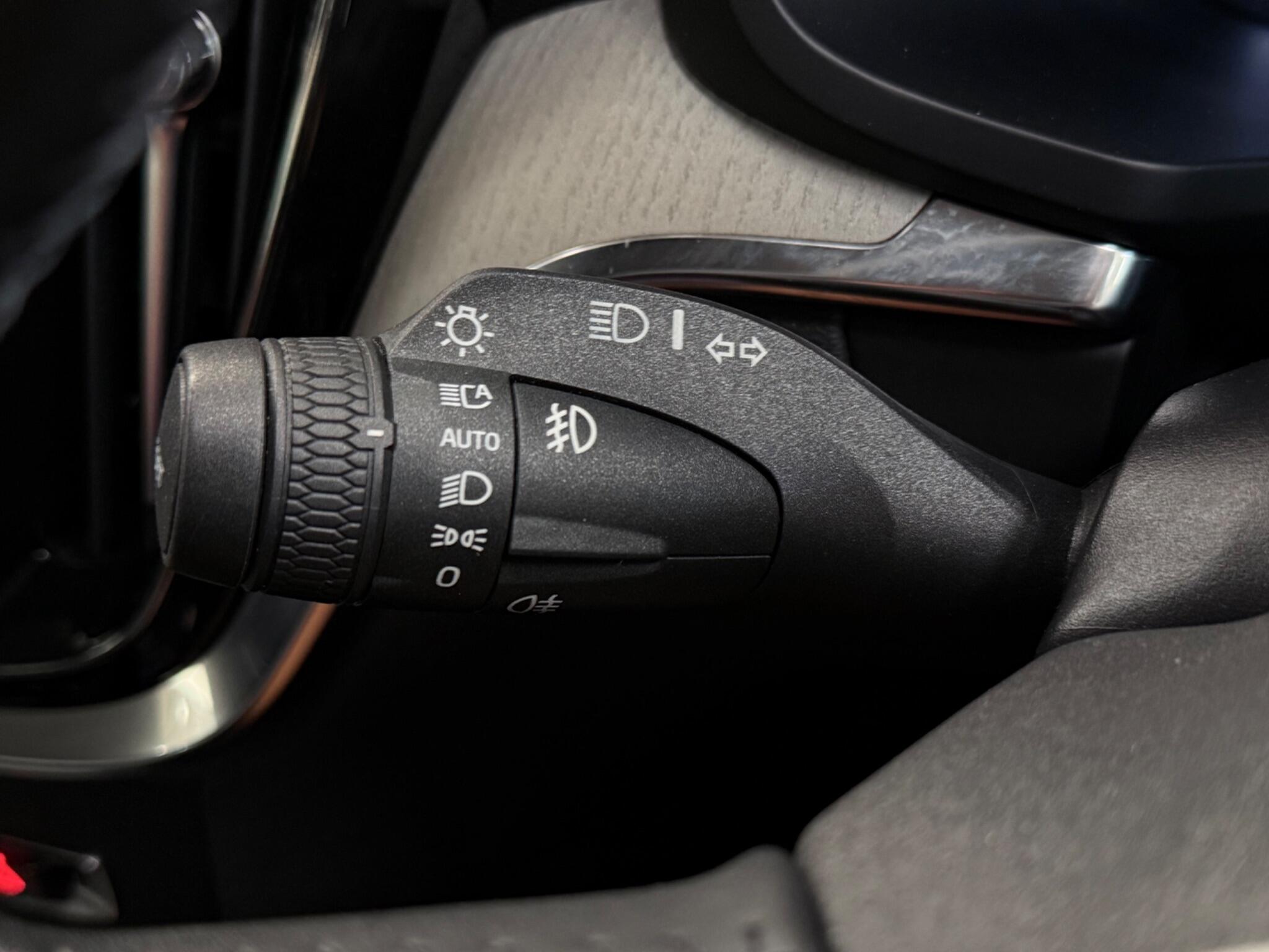 Volvo S60 view 18