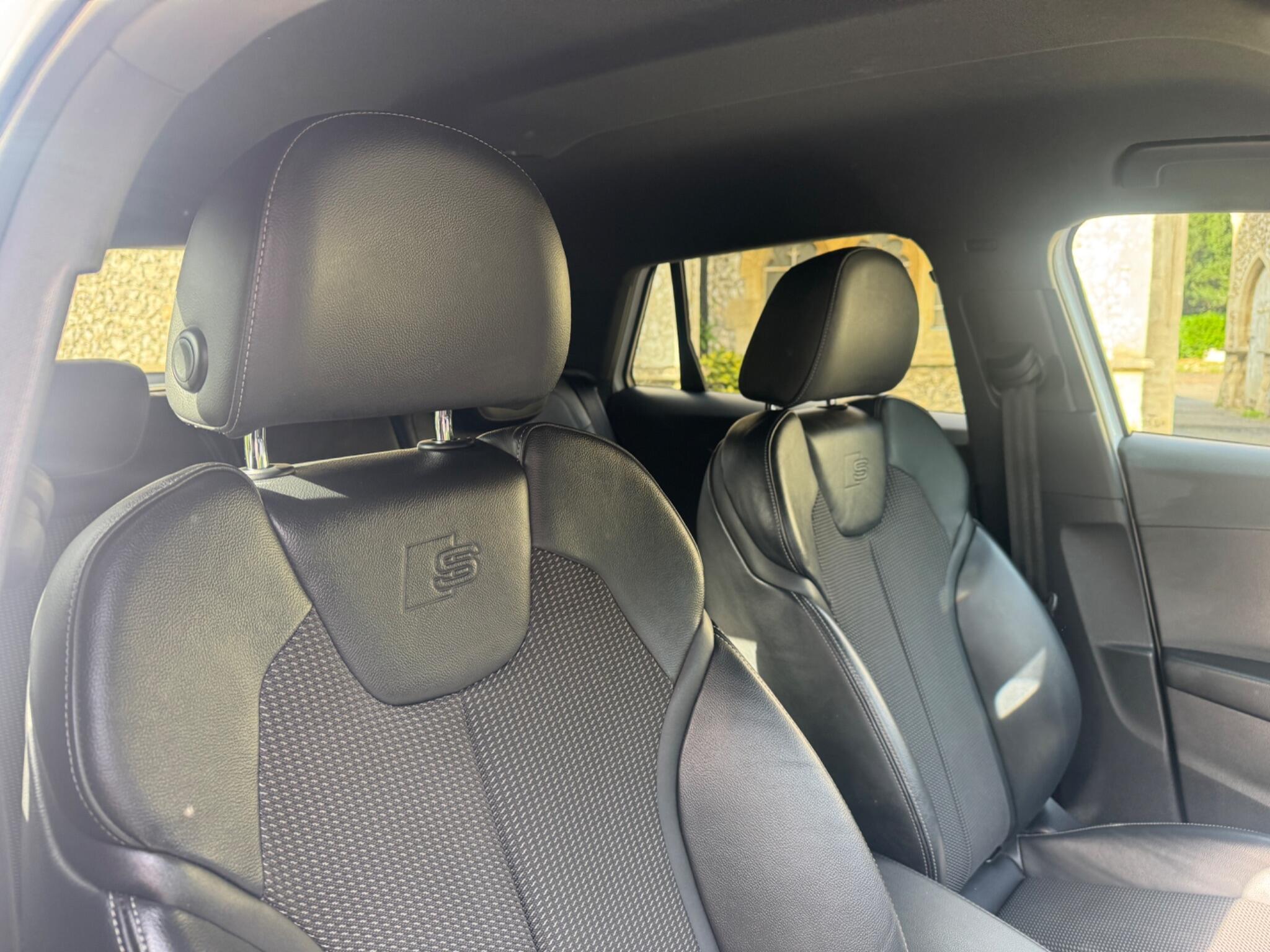 Audi Q2 view 31