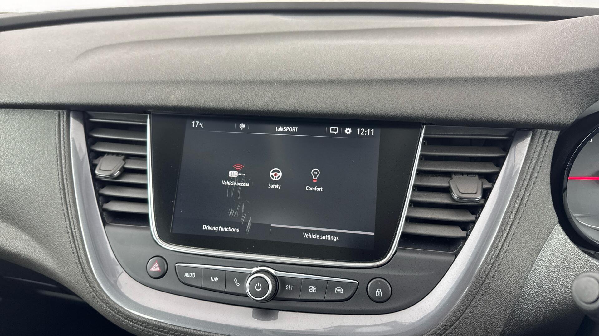 Vauxhall Grandland X view 42